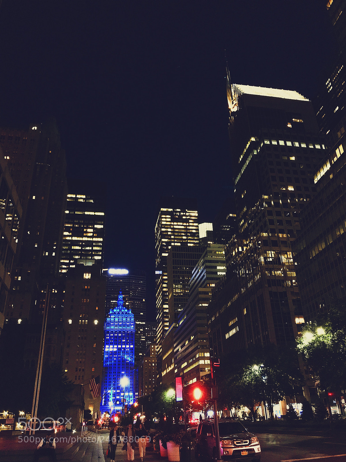 Apple iPhone 7 Plus sample photo. Park ave. at night photography