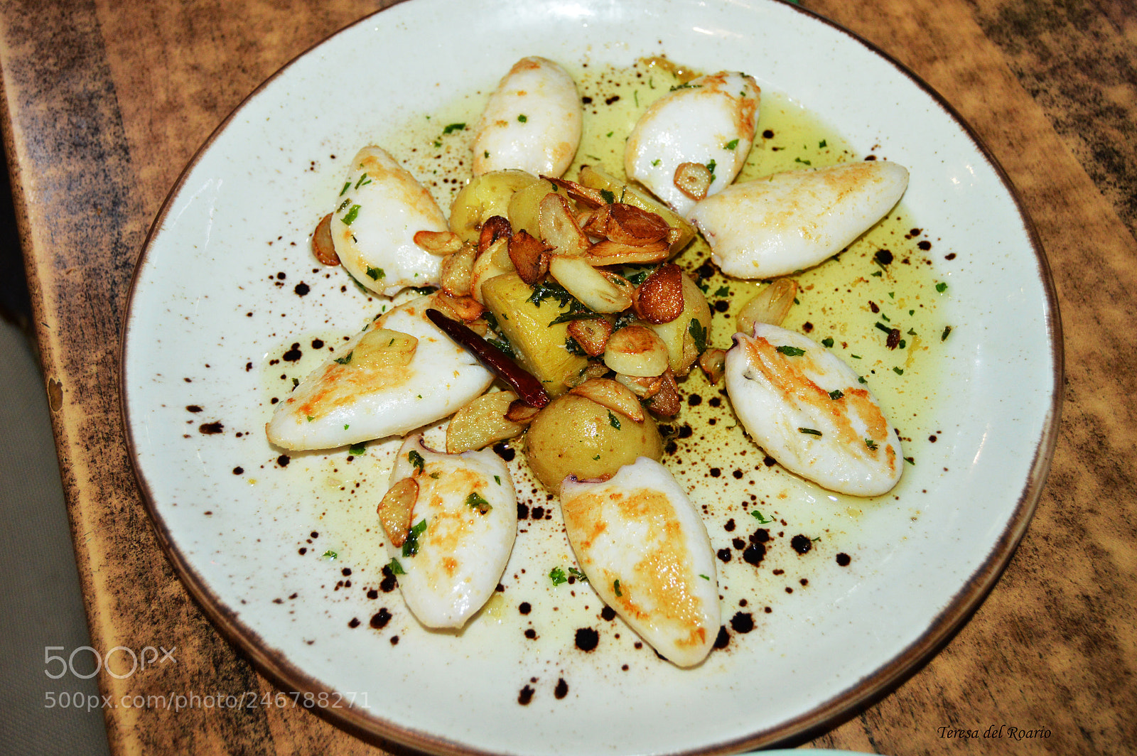 Nikon D3200 sample photo. Chipirones en su jugo photography