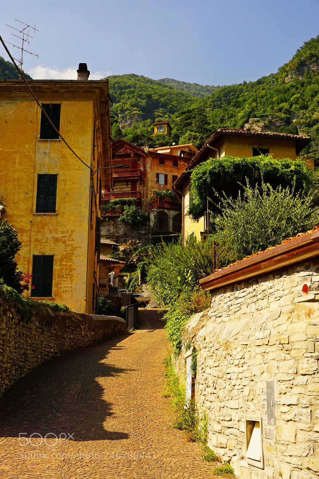 Sony a6000 + Sony E 18-50mm F4-5.6 sample photo. Moltrasio, province of como photography