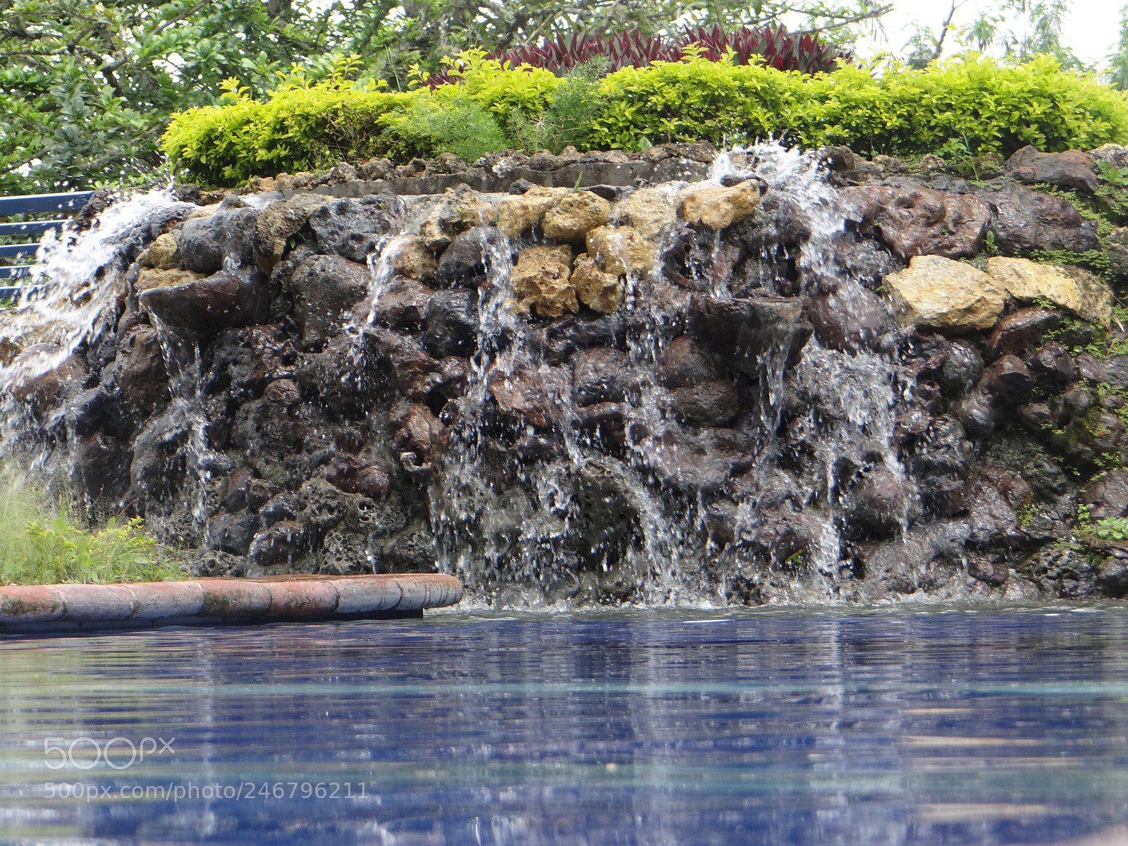 Sony DSC-HX200V sample photo. Fuente de agua photography