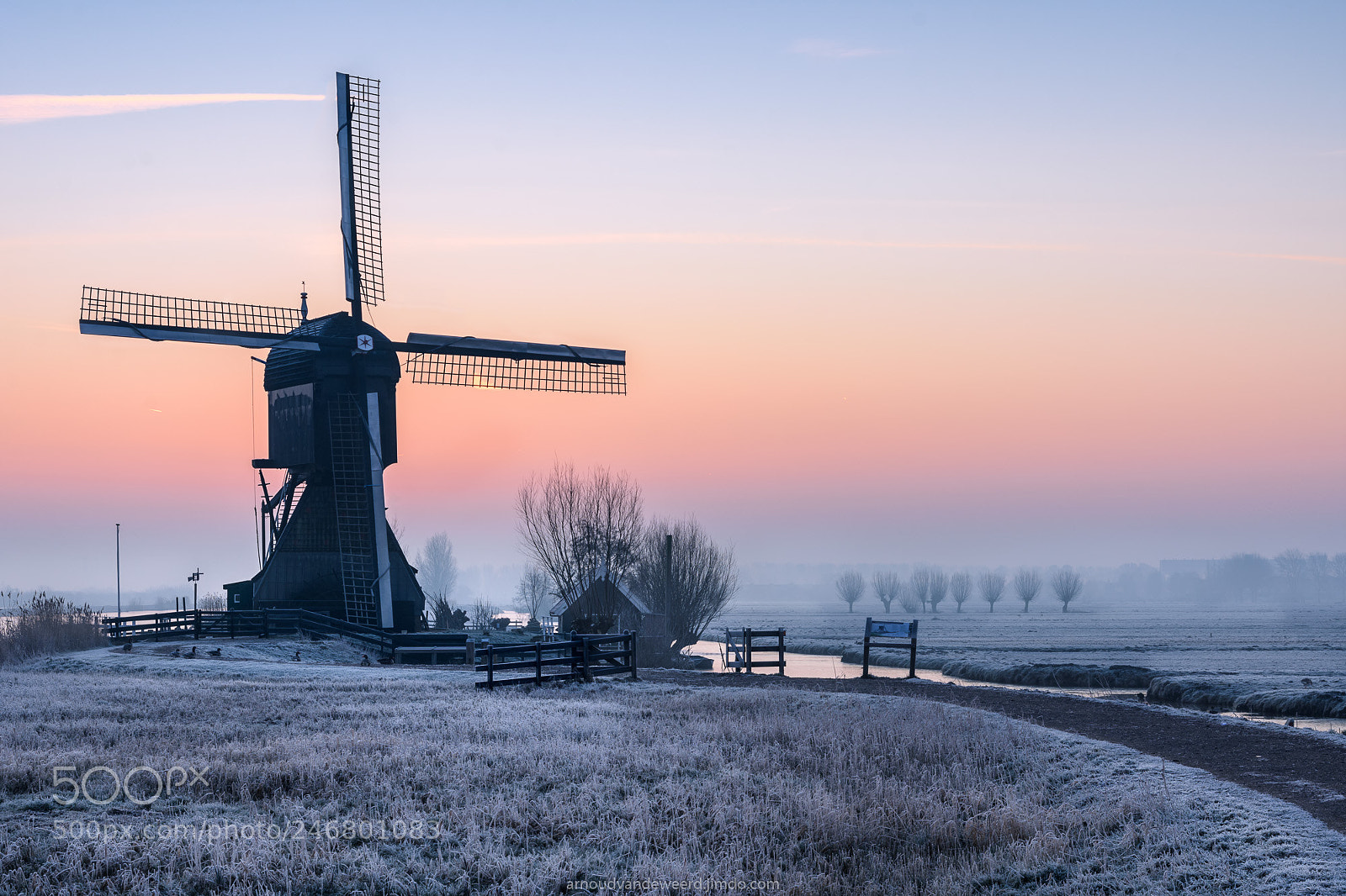 Nikon D7200 sample photo. Cold morning at kinderdijk photography