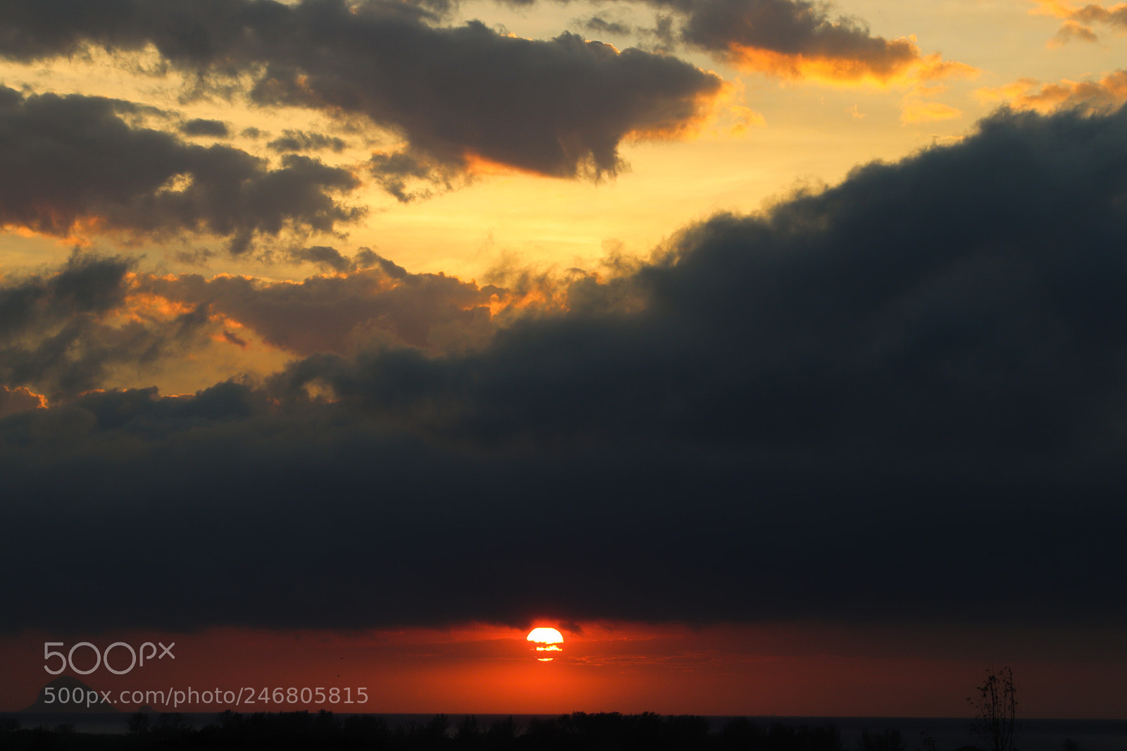 Canon EOS 800D (EOS Rebel T7i / EOS Kiss X9i) sample photo. Sunrise in rio photography