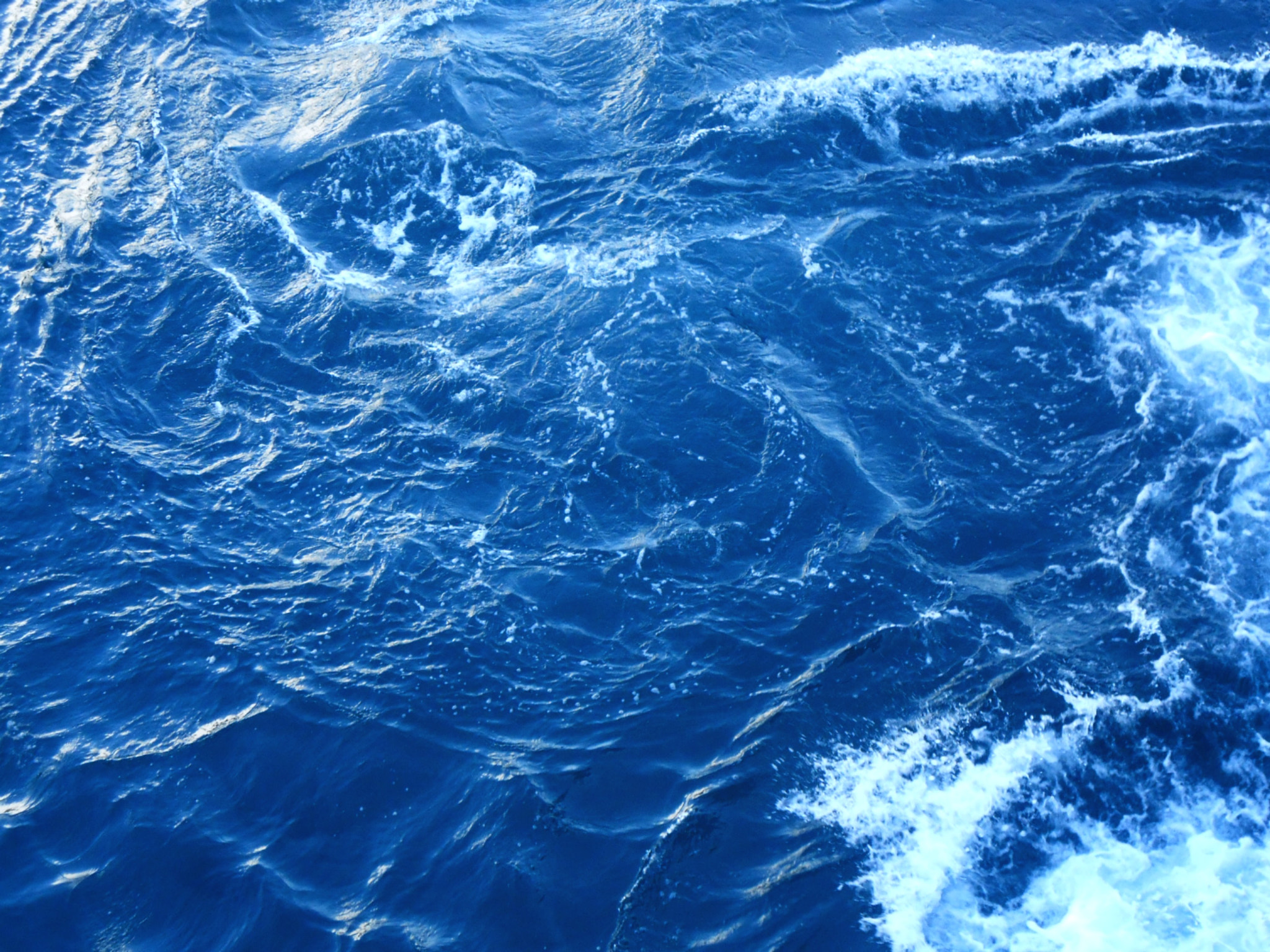 Nikon COOLPIX S2700 sample photo. Deep blue photography