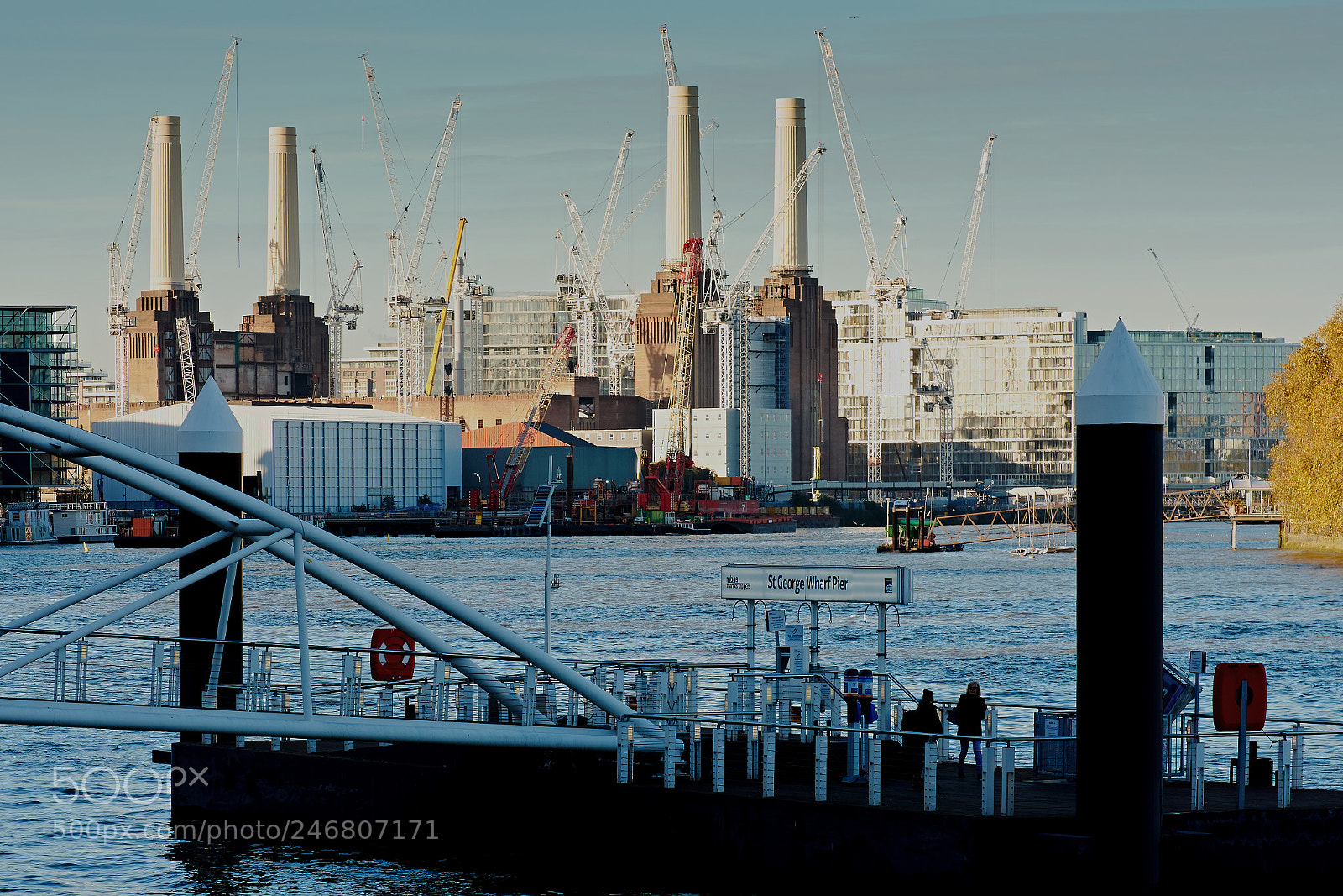 Nikon D7200 sample photo. St george wharf photography