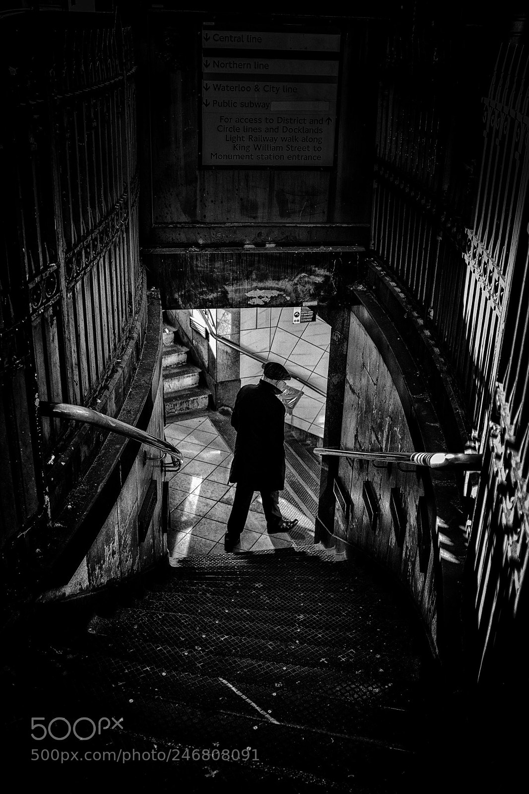 Fujifilm X100F sample photo. Leaving bank. photography