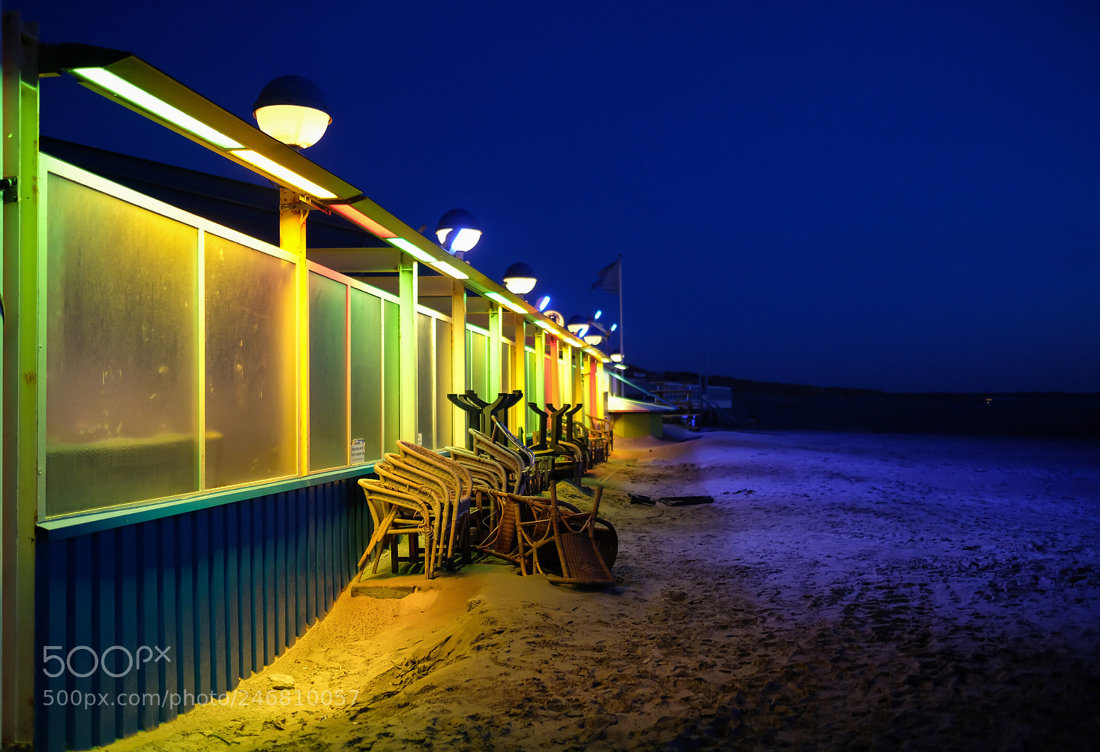 Fujifilm X-T2 sample photo. February evening at the photography