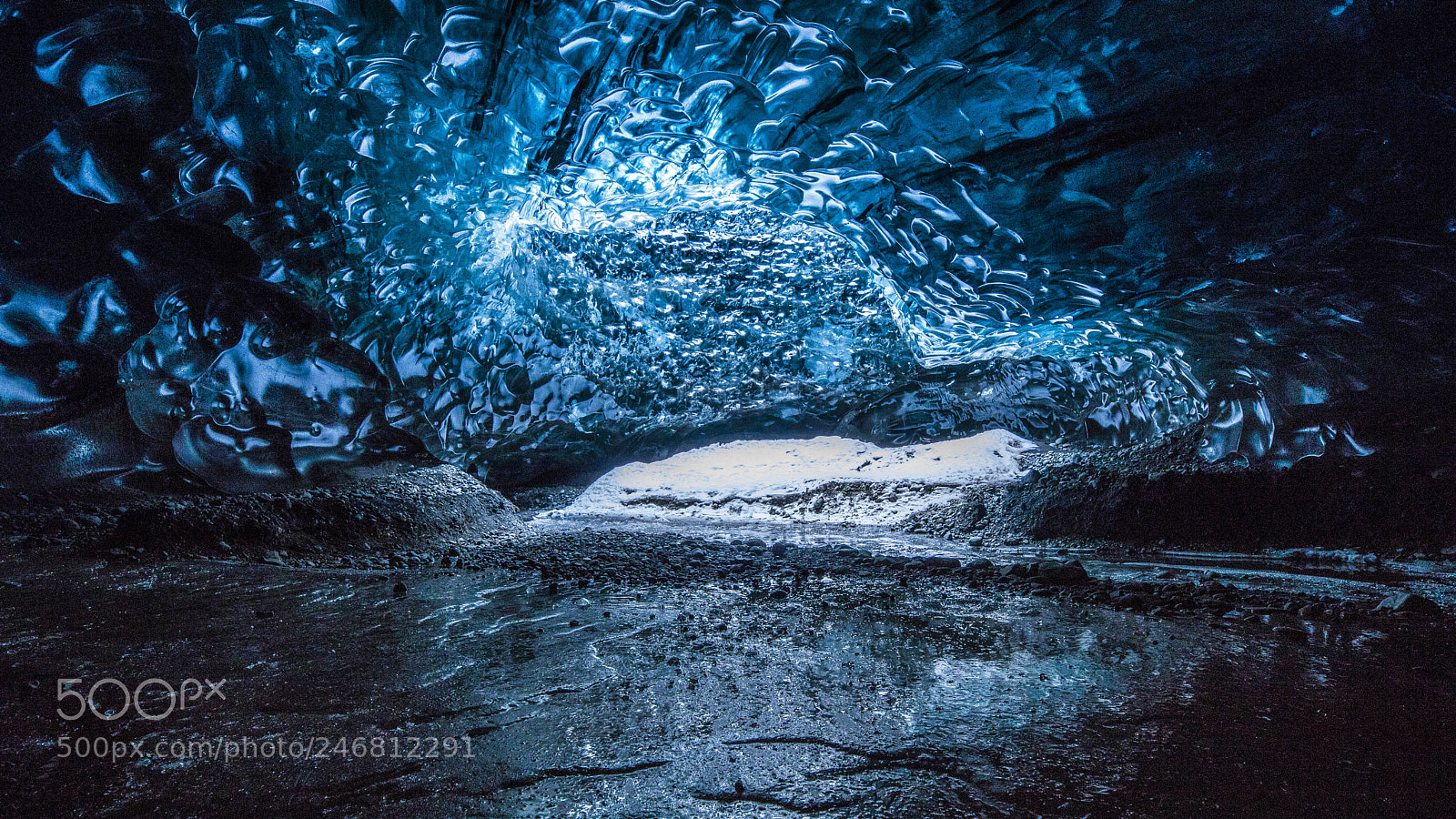 Canon EOS 6D Mark II sample photo. Ice cave photography