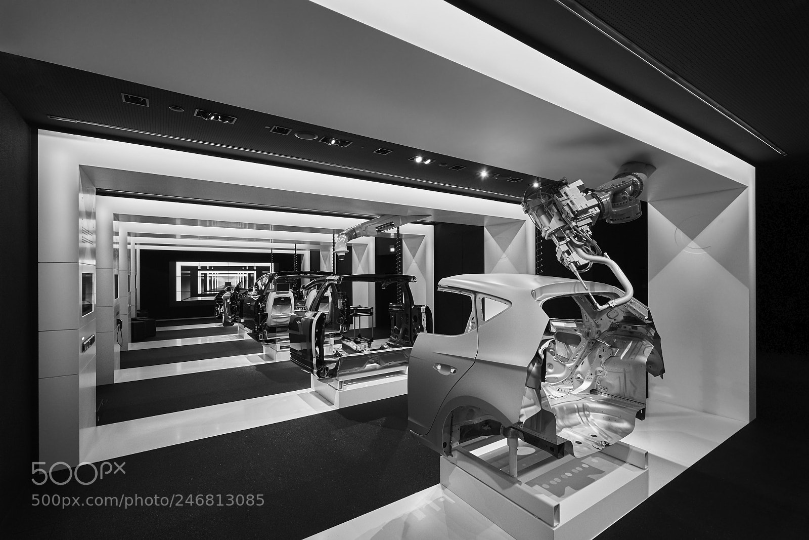 Sony a7 II sample photo. Time tunnel photography