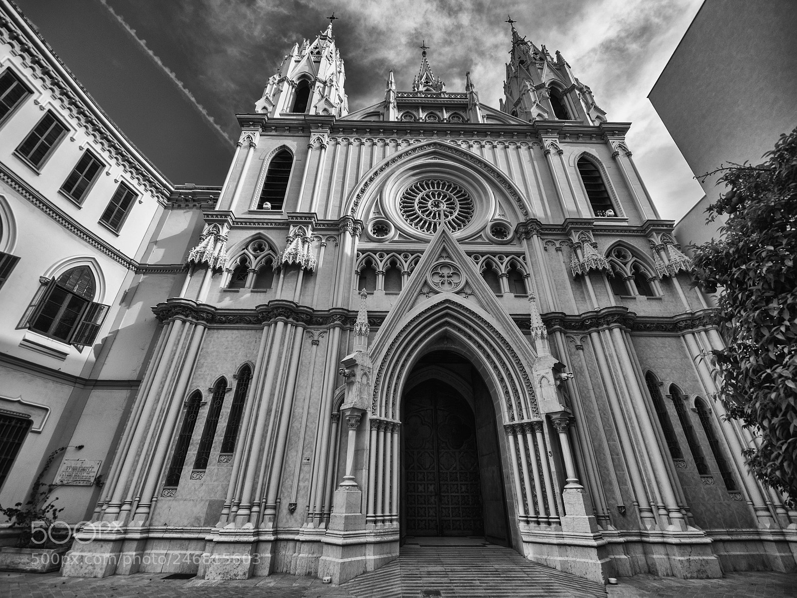 Olympus OM-D E-M1 sample photo. Iglesia del sagrado coraz photography