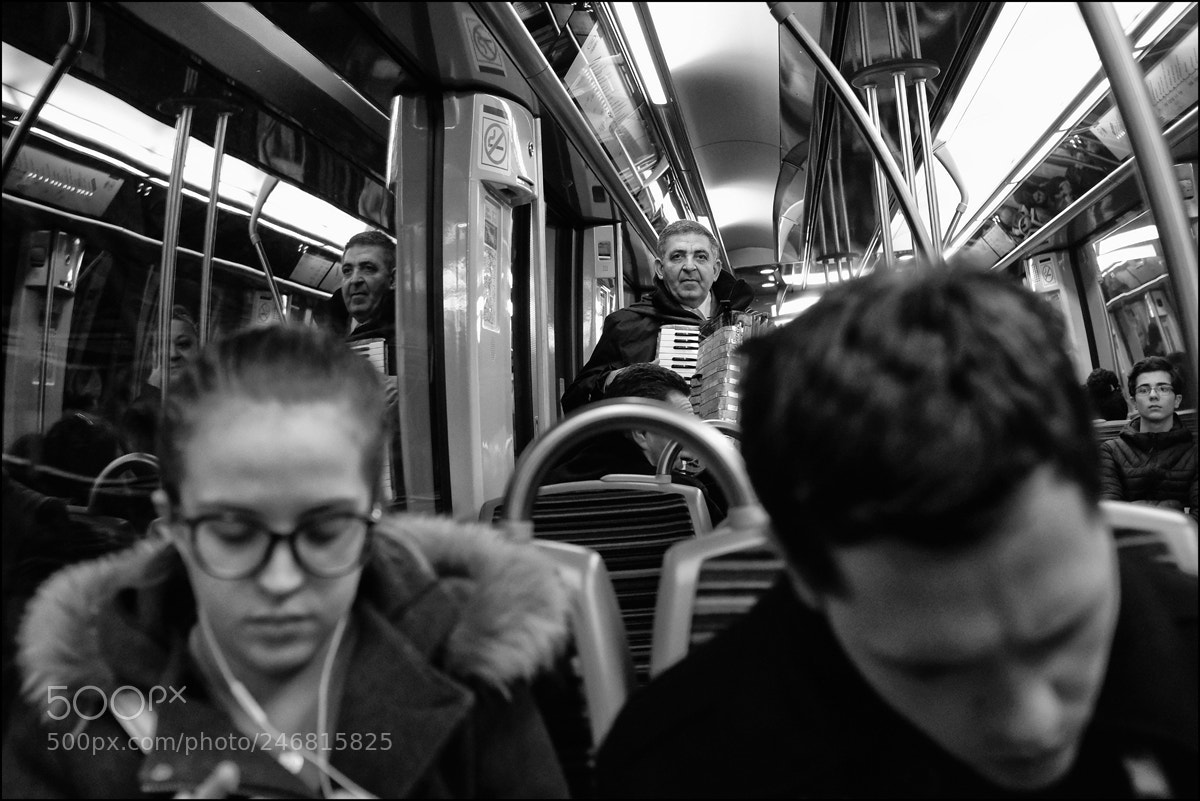 Fujifilm X100F sample photo. Accord oniste dans le photography
