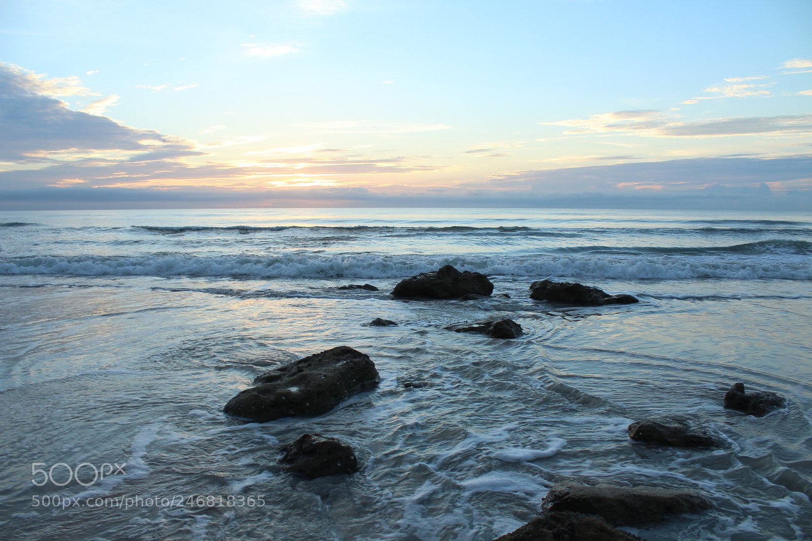 Canon EOS 1300D (EOS Rebel T6 / EOS Kiss X80) sample photo. Sunrise at the beach photography