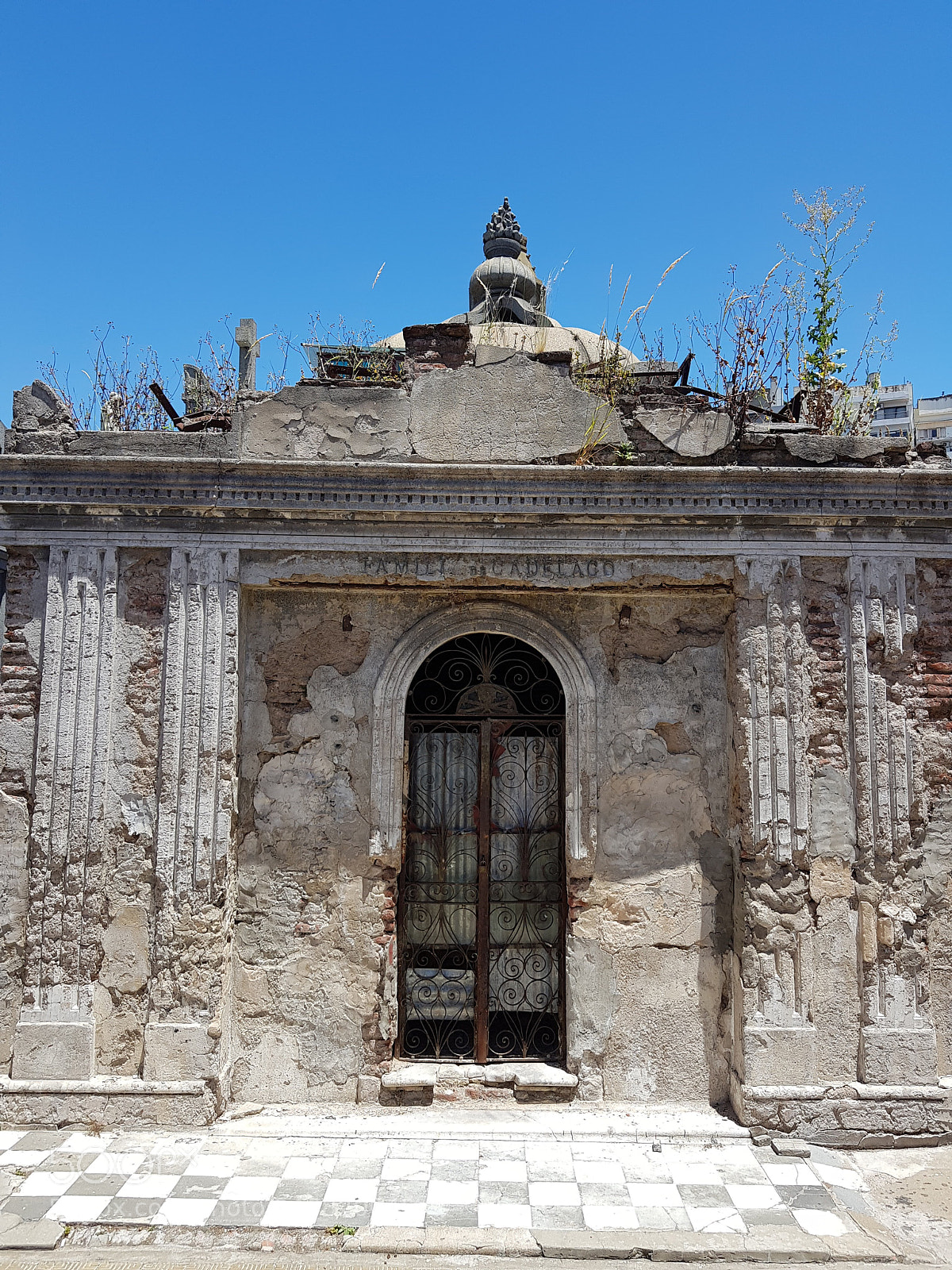 Samsung Galaxy S8+ sample photo. La recoleta photography