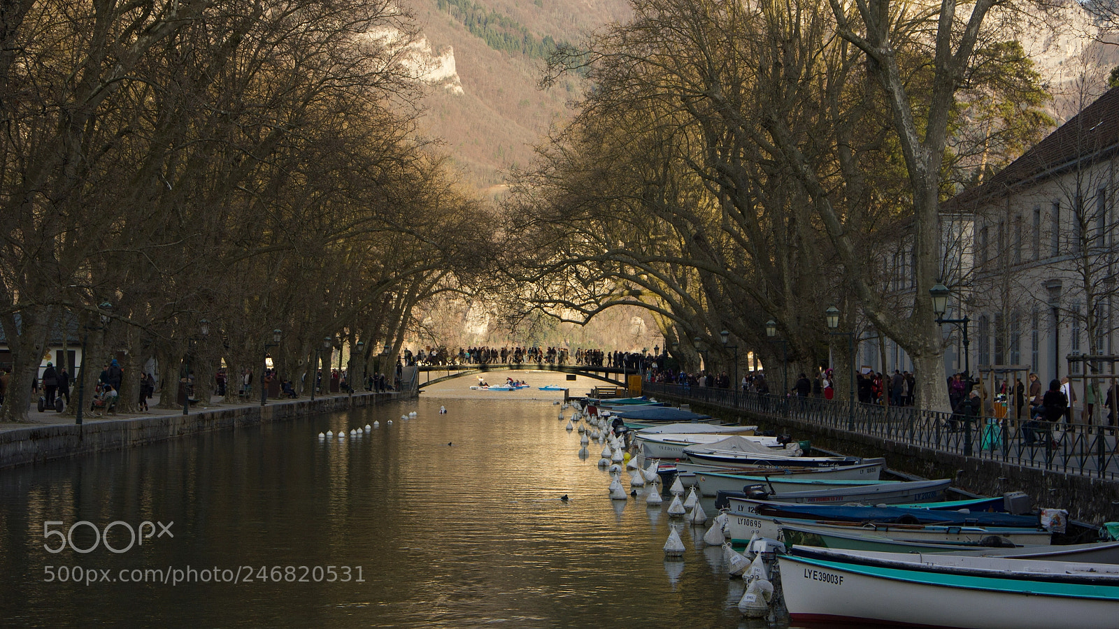 Canon EOS 550D (EOS Rebel T2i / EOS Kiss X4) sample photo. Annecy () photography