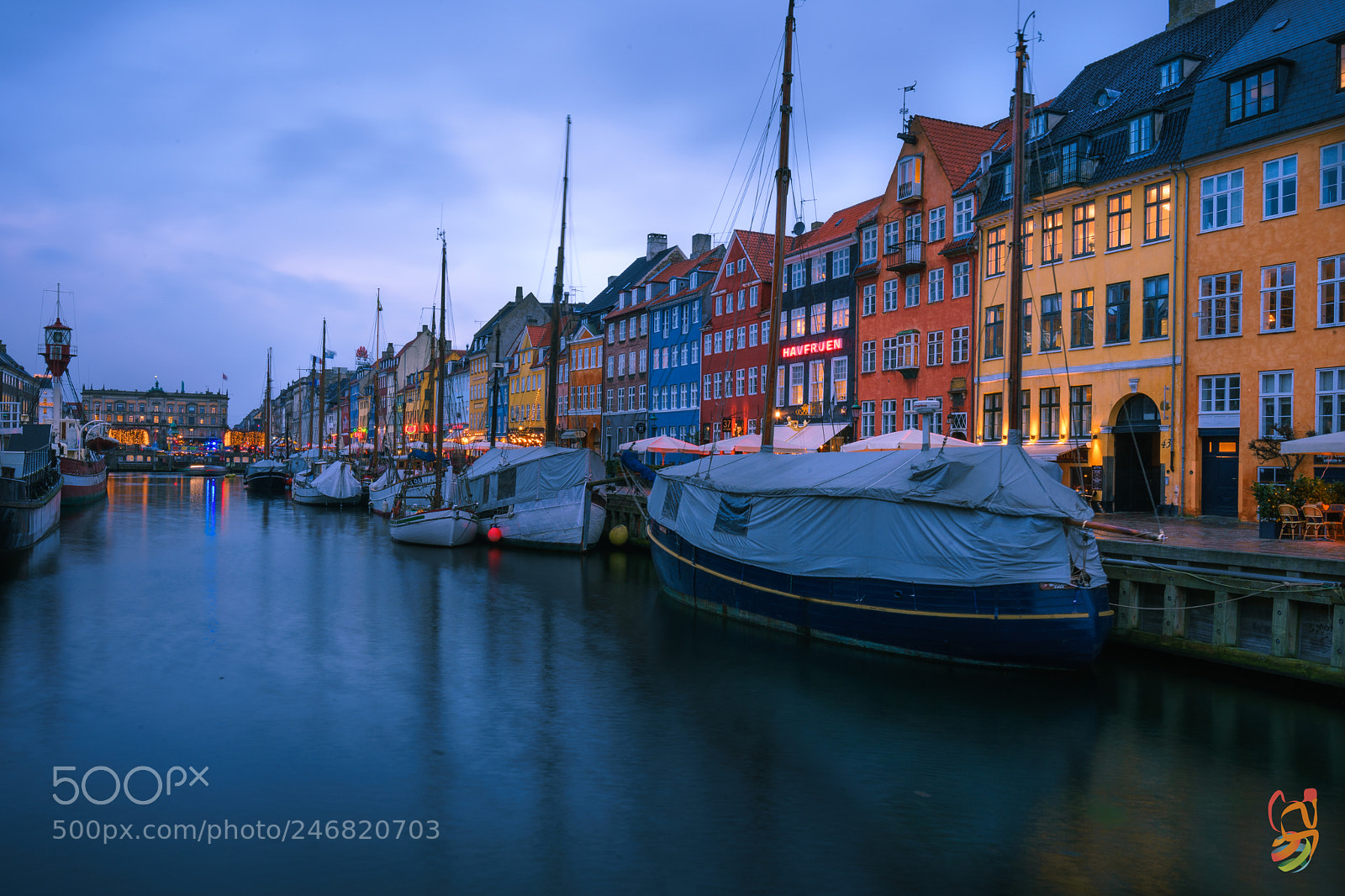 Sony a7 II sample photo. El nyhavn, uno de photography