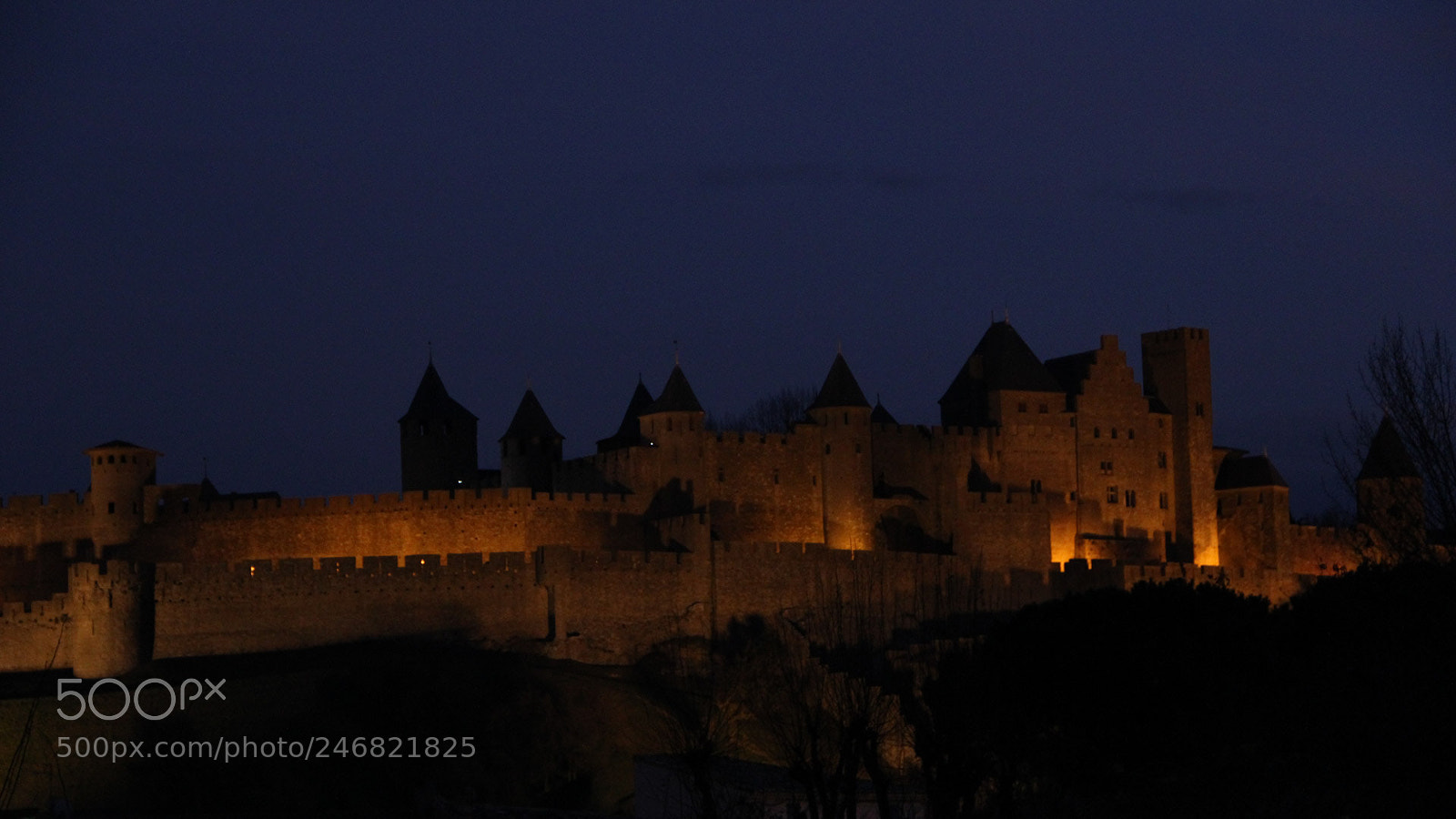 Canon EOS 550D (EOS Rebel T2i / EOS Kiss X4) sample photo. Carcassonne () photography