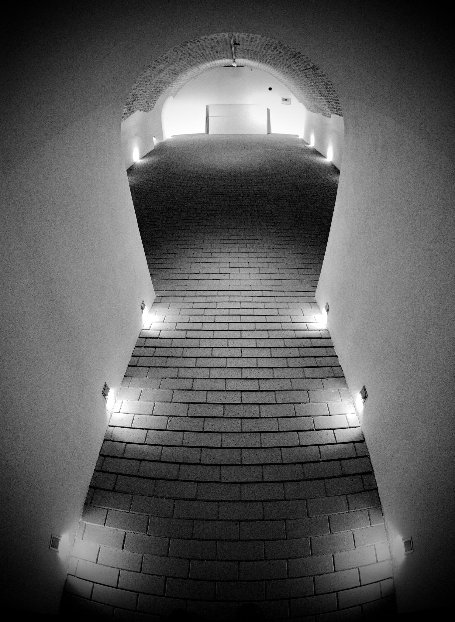 Samsung NX20 sample photo. Dungeon photography