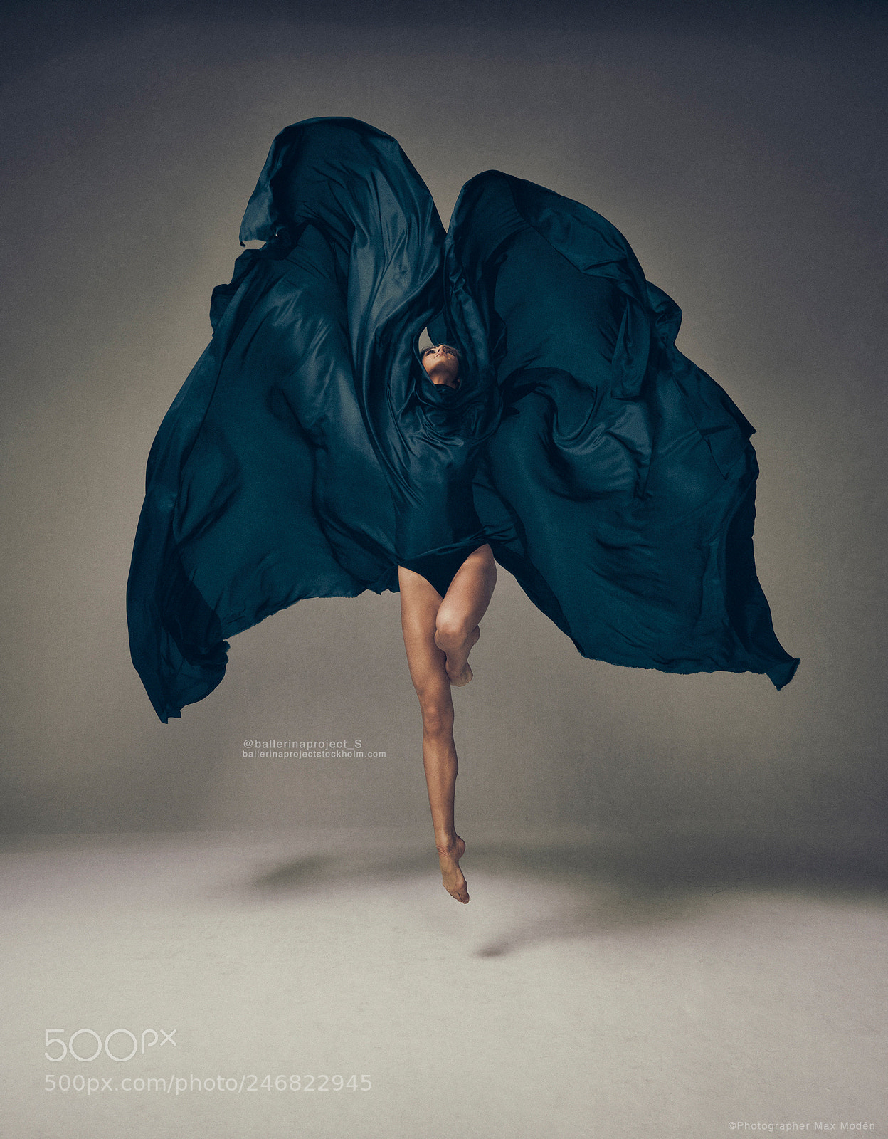 Canon EOS-1D X sample photo. Sinead ballerina in studio photography
