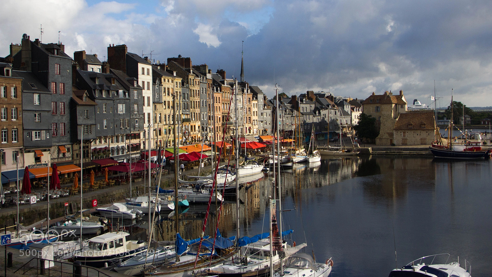 Canon EOS 550D (EOS Rebel T2i / EOS Kiss X4) sample photo. Honfleur () photography