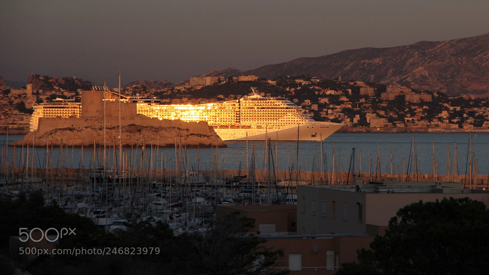 Canon EOS 550D (EOS Rebel T2i / EOS Kiss X4) sample photo. Iles du frioul () photography