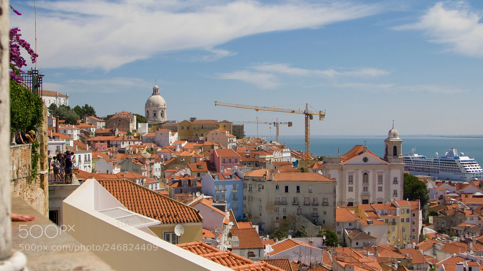 Canon EOS 550D (EOS Rebel T2i / EOS Kiss X4) sample photo. Lisbonne () photography
