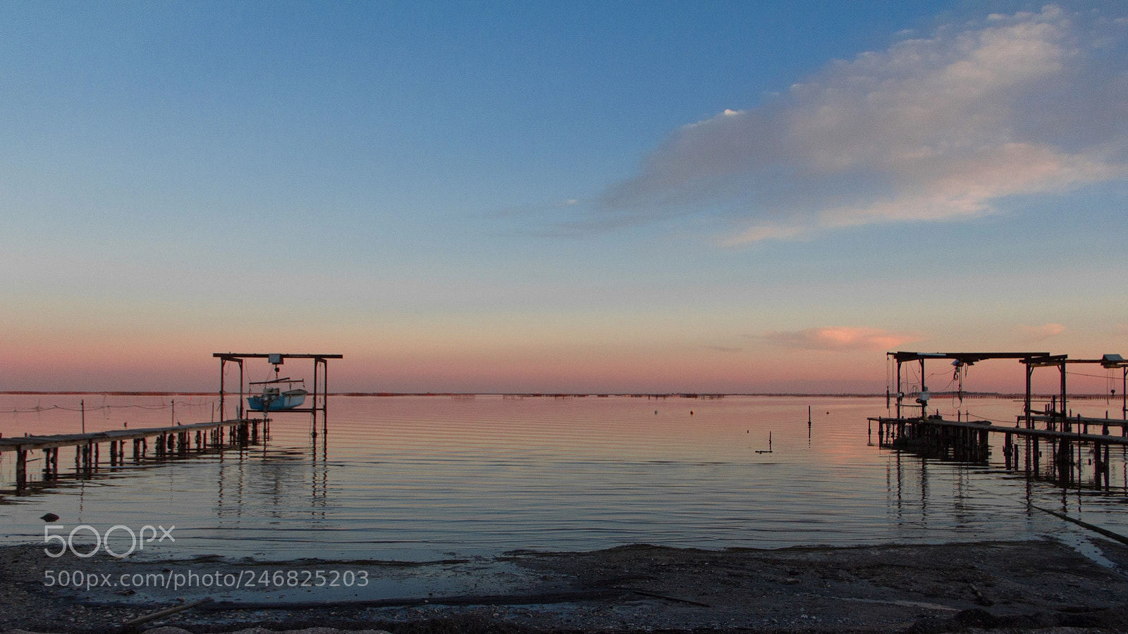 Canon EOS 550D (EOS Rebel T2i / EOS Kiss X4) sample photo. Marseillan () photography