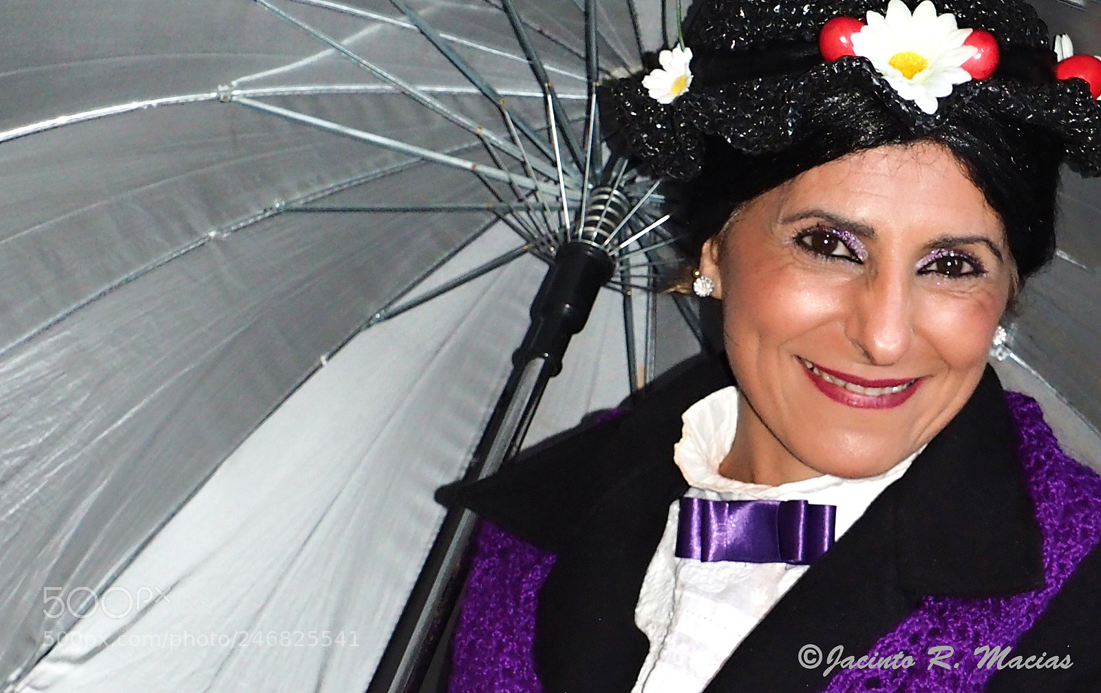 Olympus OM-D E-M5 II sample photo. Viviendo el carnaval photography