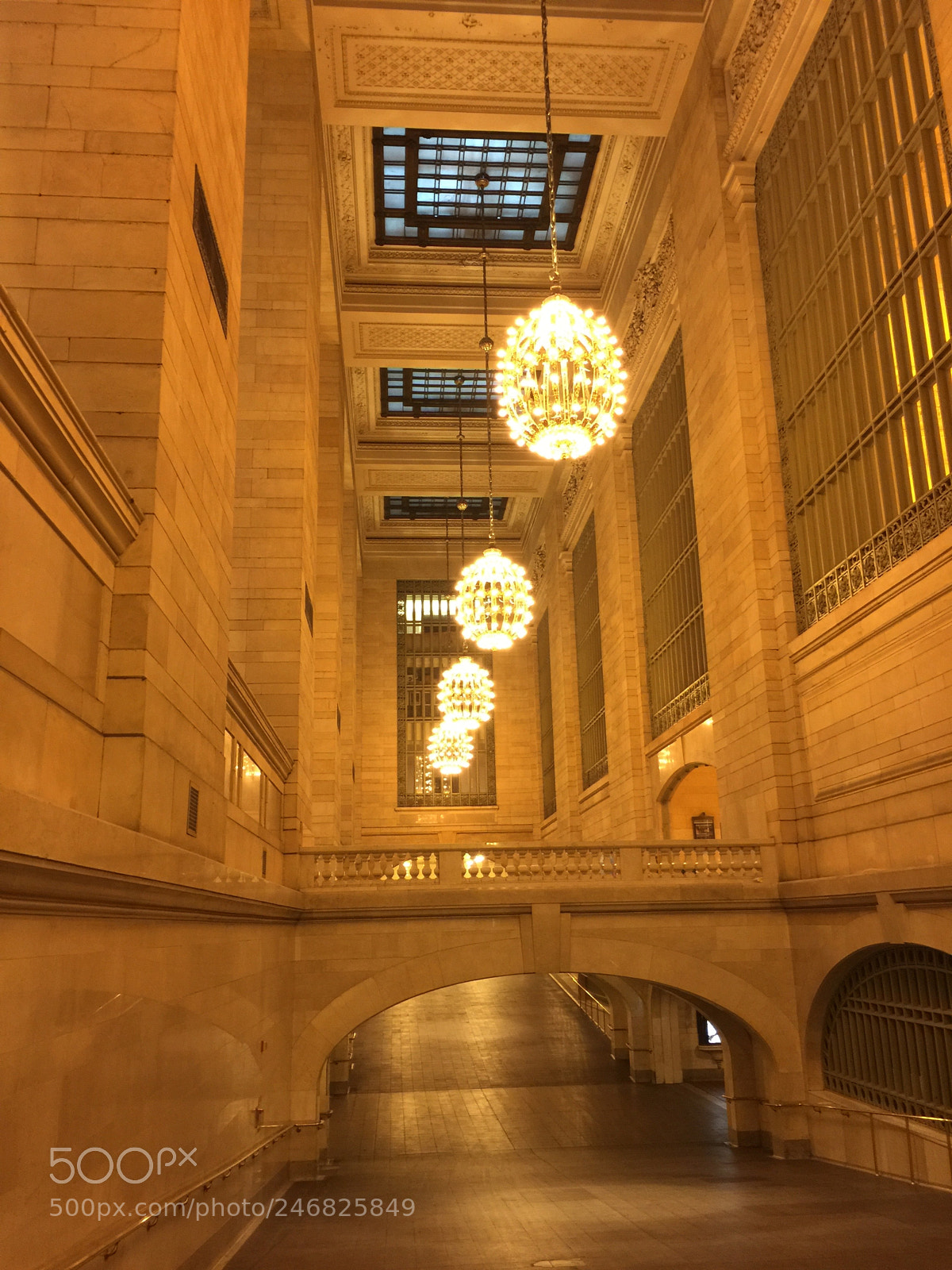 Apple iPhone 6 Plus sample photo. Grand central photography