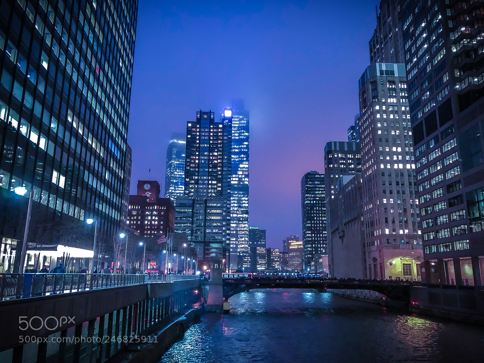 Apple iPhone X sample photo. Downtown chicago river with photography