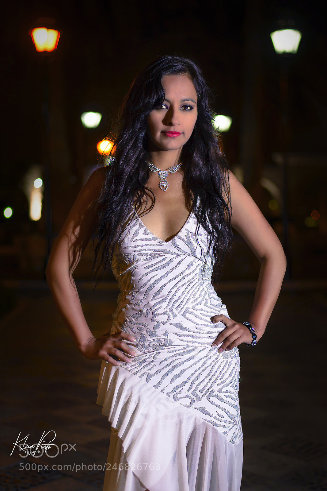 Nikon D610 sample photo. Jacyra at yanahuara's square photography
