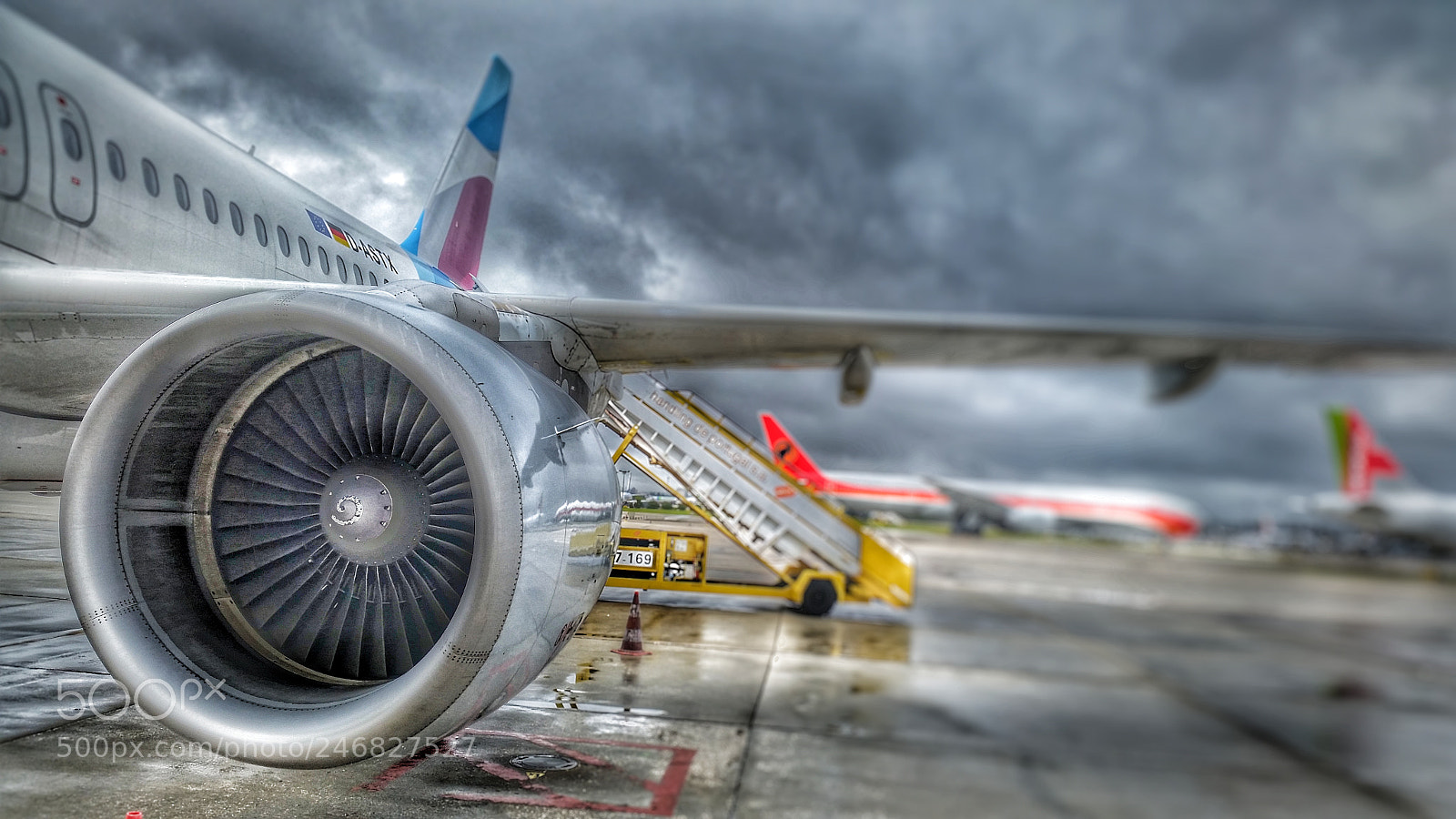 Samsung Galaxy S5 sample photo. Ready for take-off photography