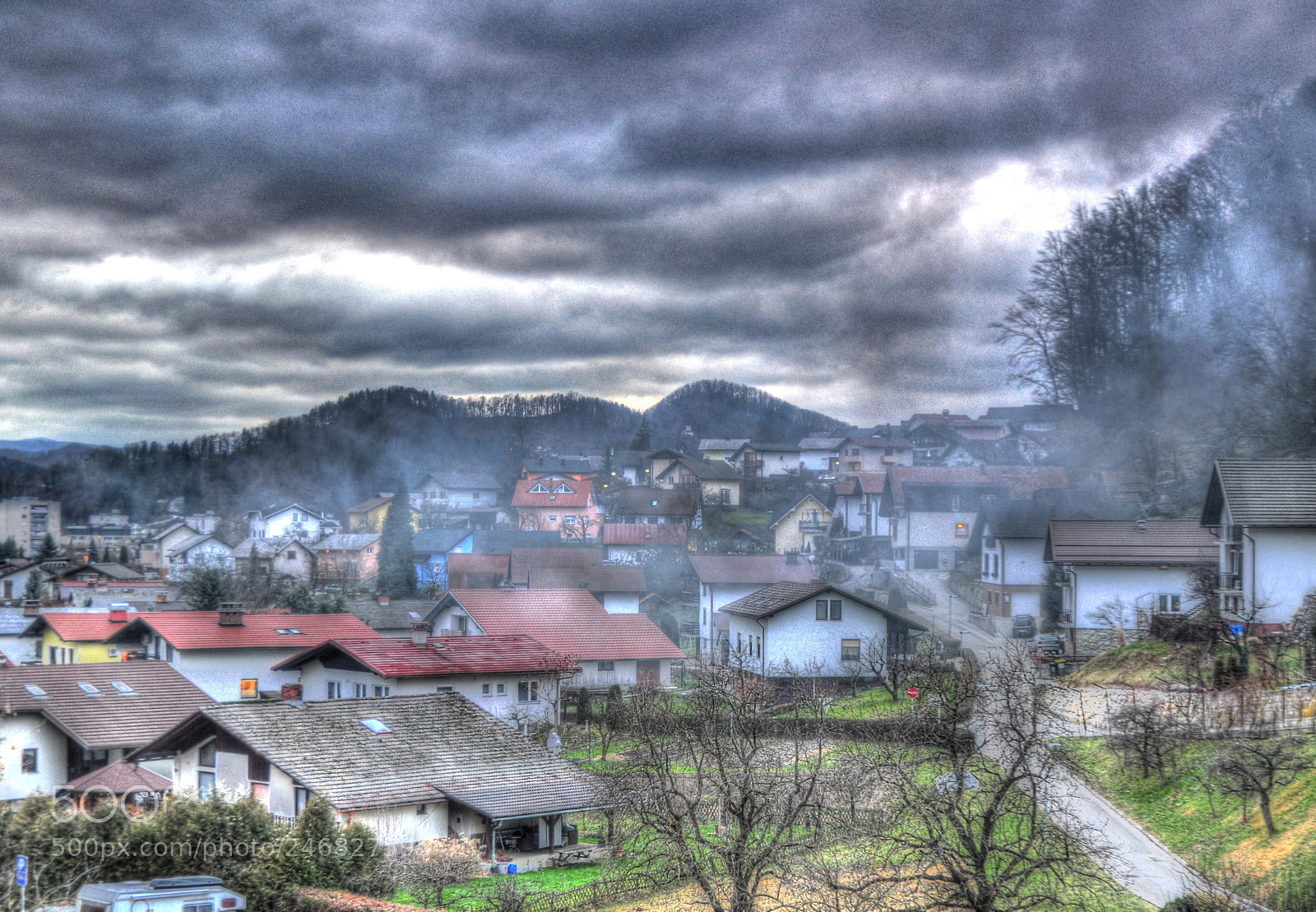 Nikon D5000 sample photo. Morning fog covered with photography