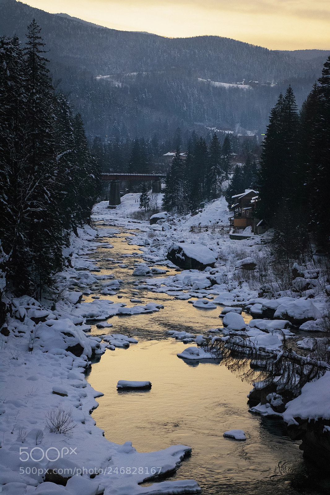 Canon EOS 750D (EOS Rebel T6i / EOS Kiss X8i) sample photo. Mountain bridge photography