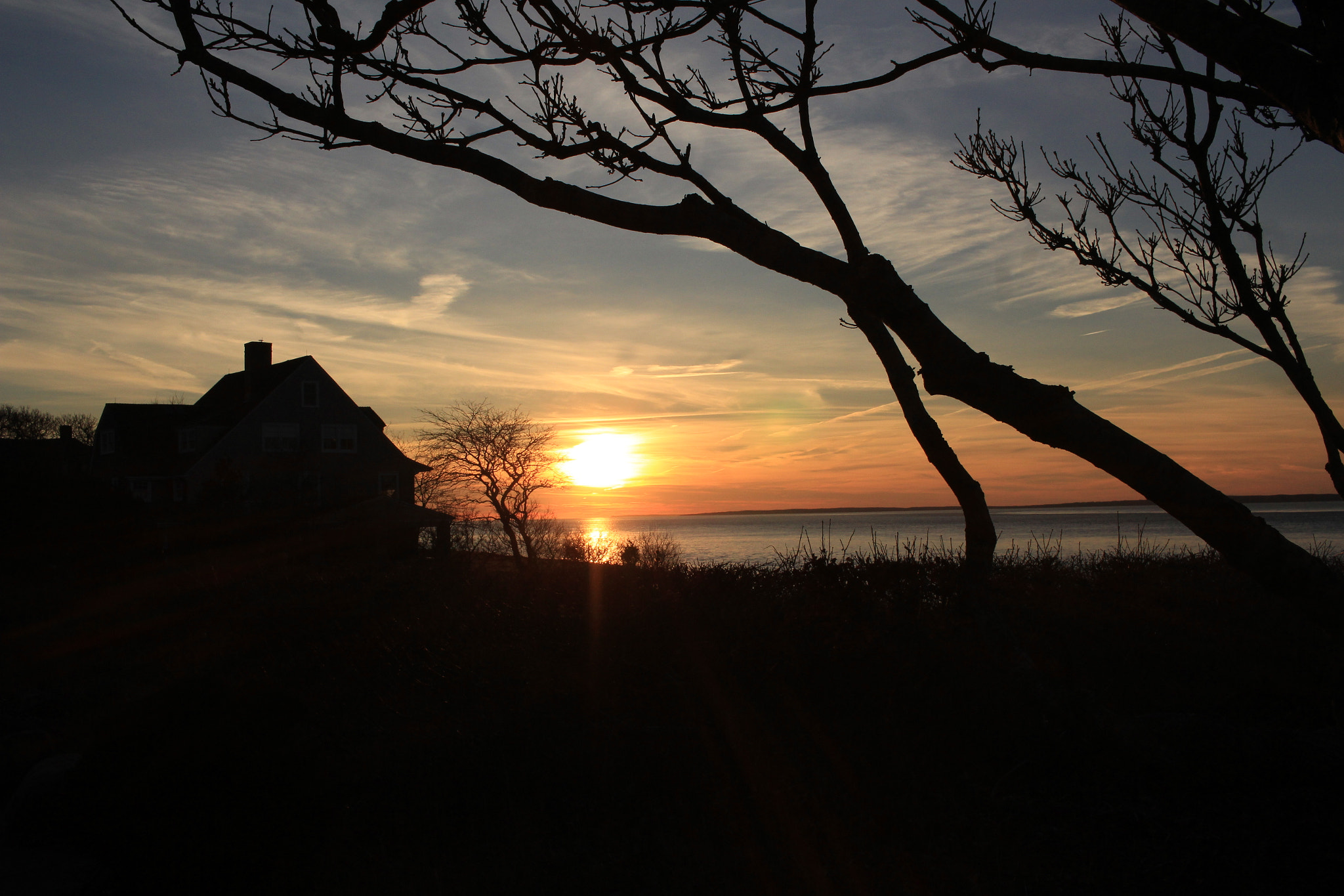 Canon EF-S 24mm F2.8 STM sample photo. A house on a hill isn't a great home photography