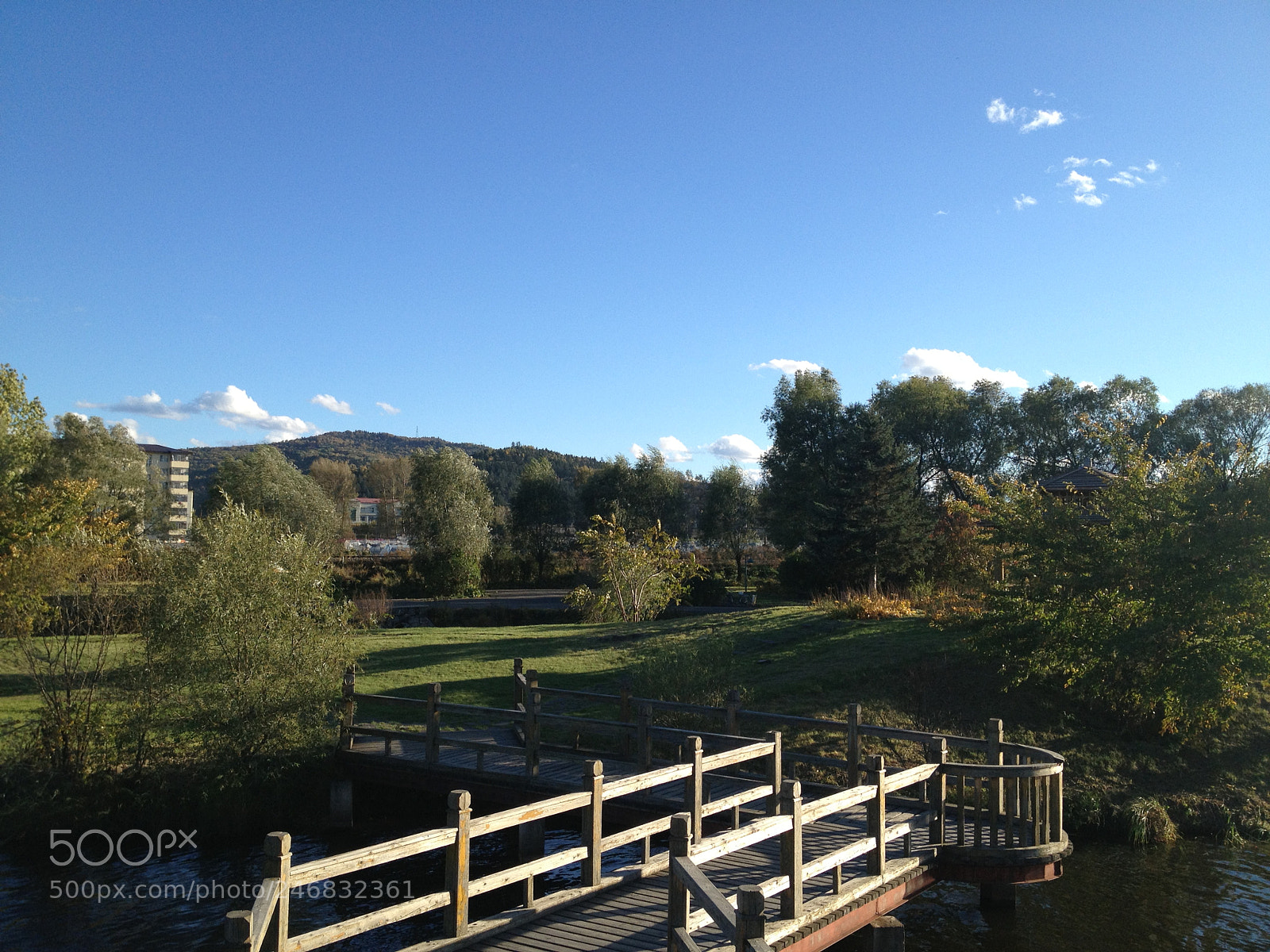 Apple iPhone 4S sample photo. 风景 公园 小桥 晴天 photography