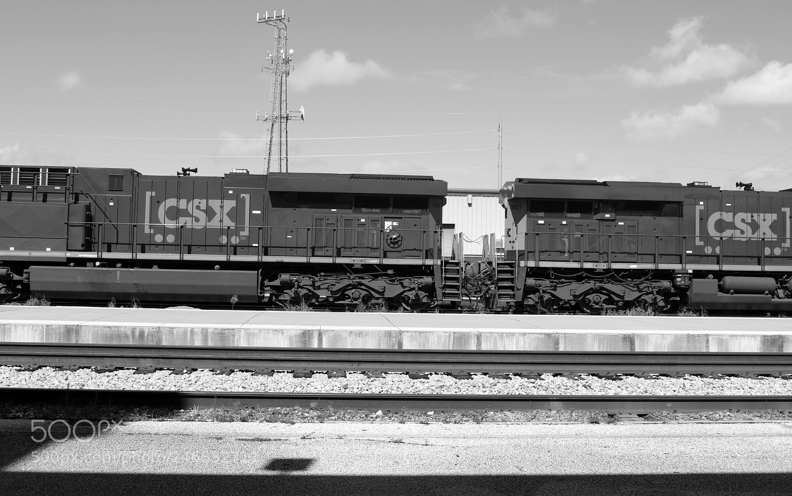 Canon EOS 750D (EOS Rebel T6i / EOS Kiss X8i) sample photo. Le tren photography