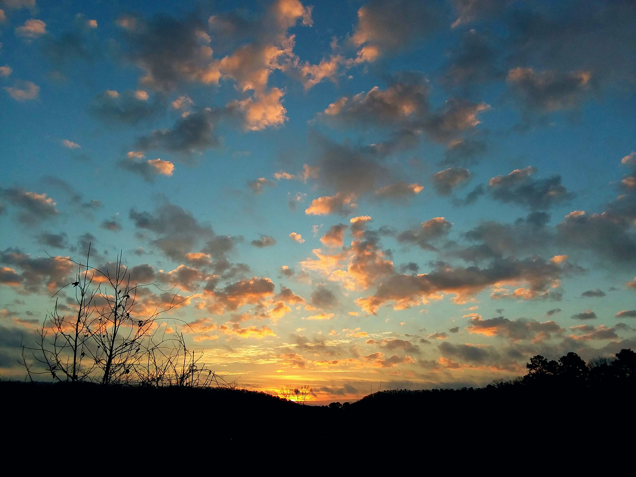 Samsung Galaxy J7 Pop sample photo. Golden sunrise photography