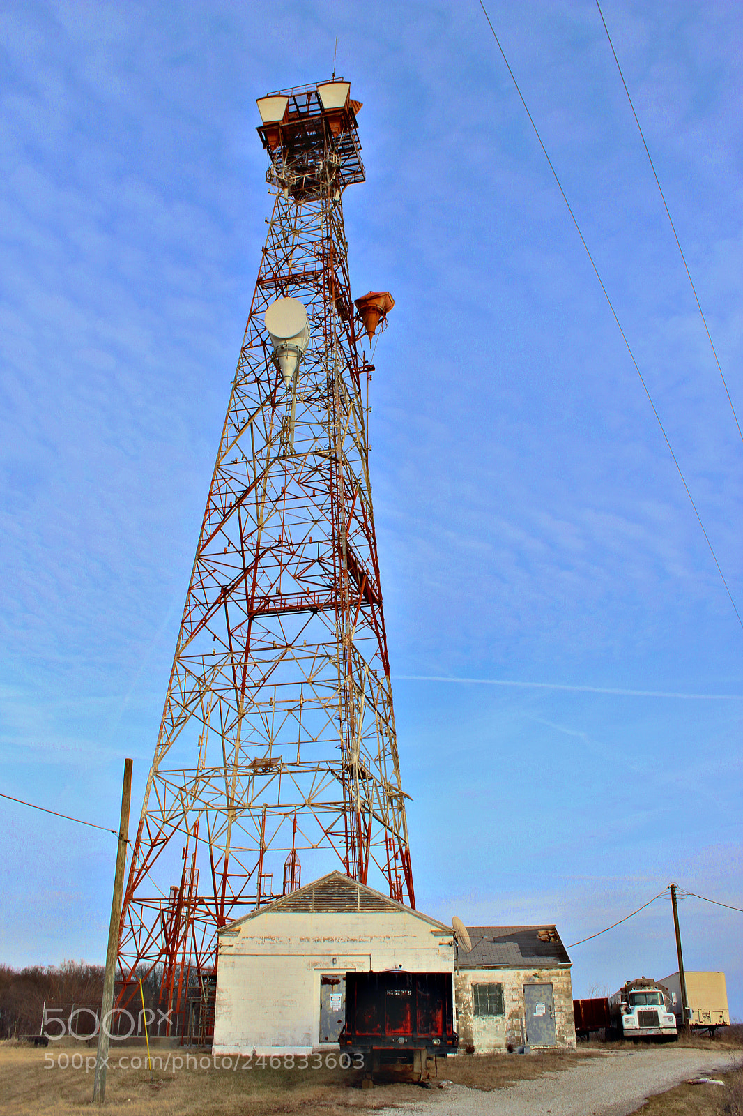Canon EOS 1300D (EOS Rebel T6 / EOS Kiss X80) sample photo. Tower photography