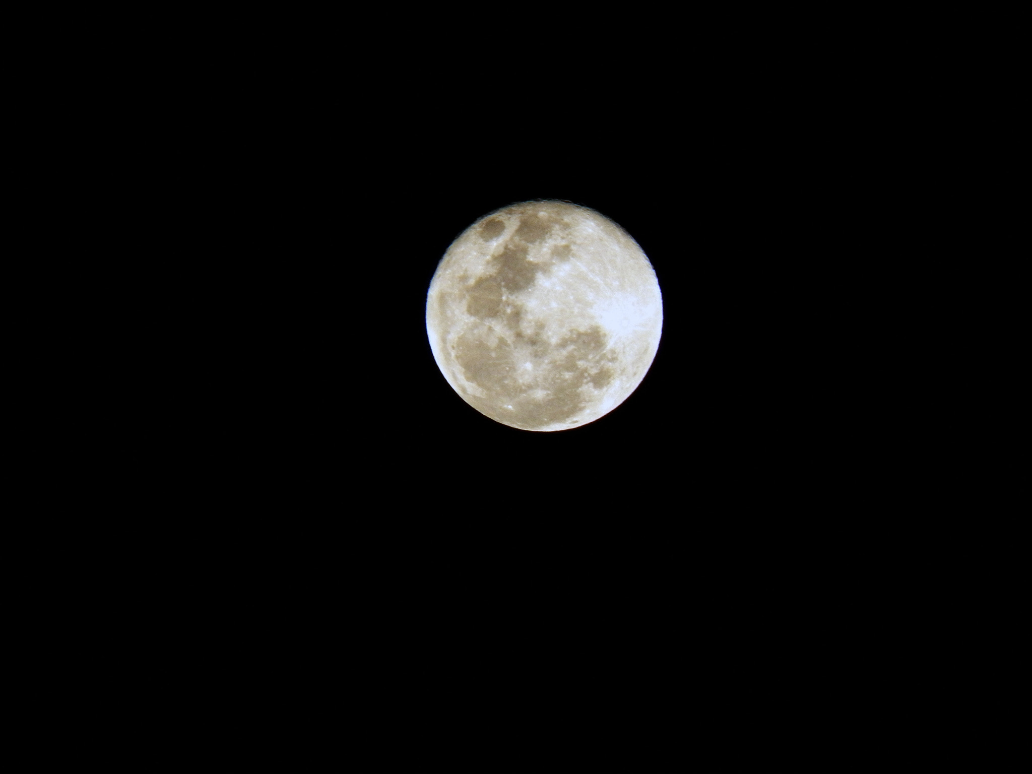 Kodak EasyShare Z990 (EasyShare Max) sample photo. Lua photography