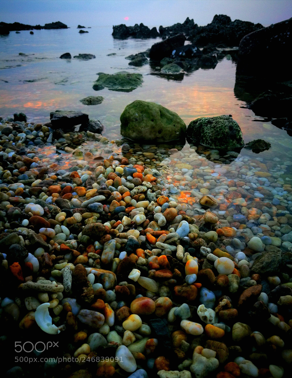 HUAWEI P9 Plus sample photo. Colorful stone eyes photography