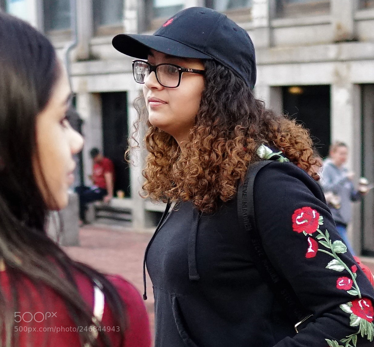 Sony a6500 sample photo. Watching a street performer photography
