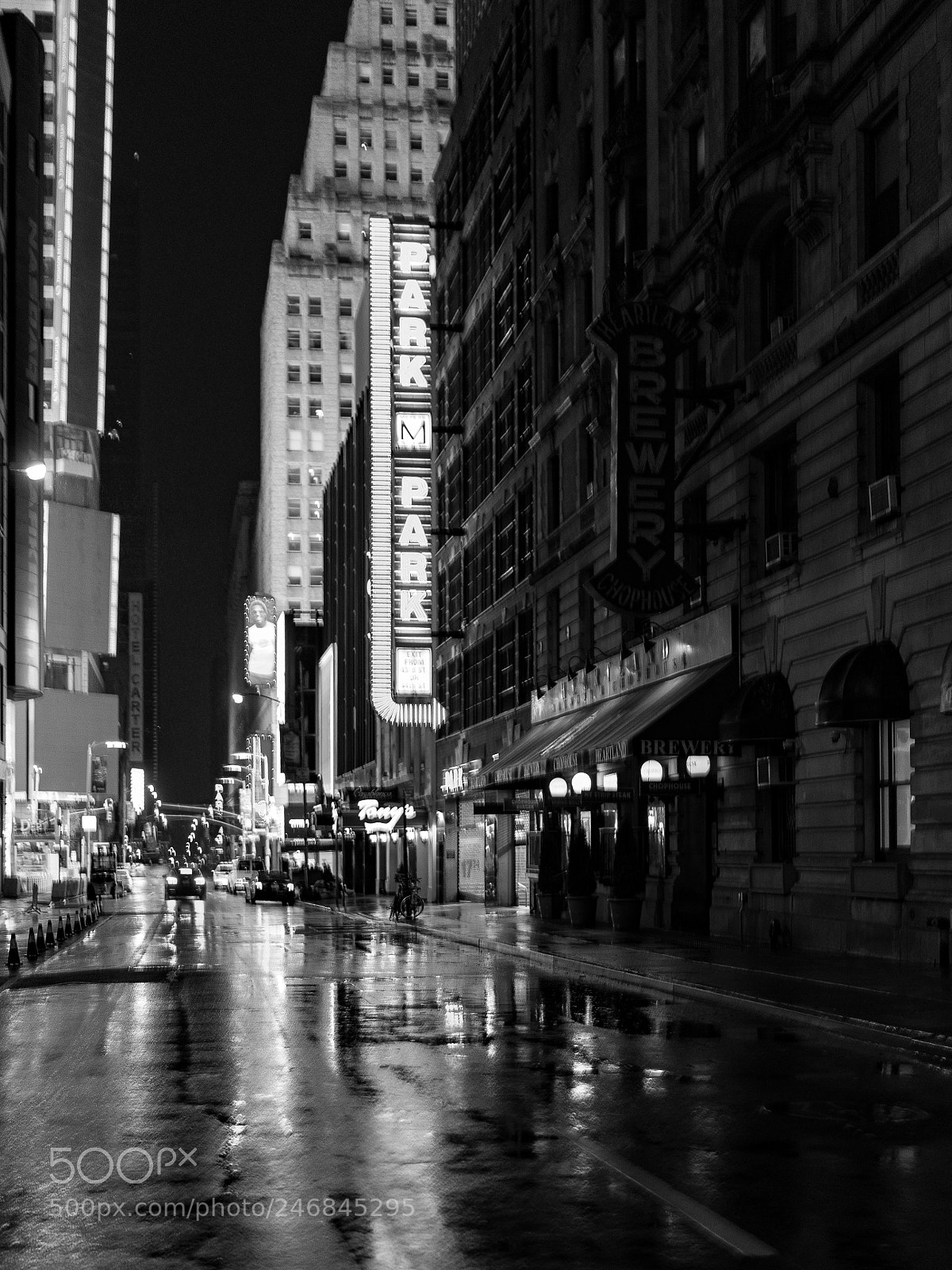 Sony a7 II sample photo. Some side street photography