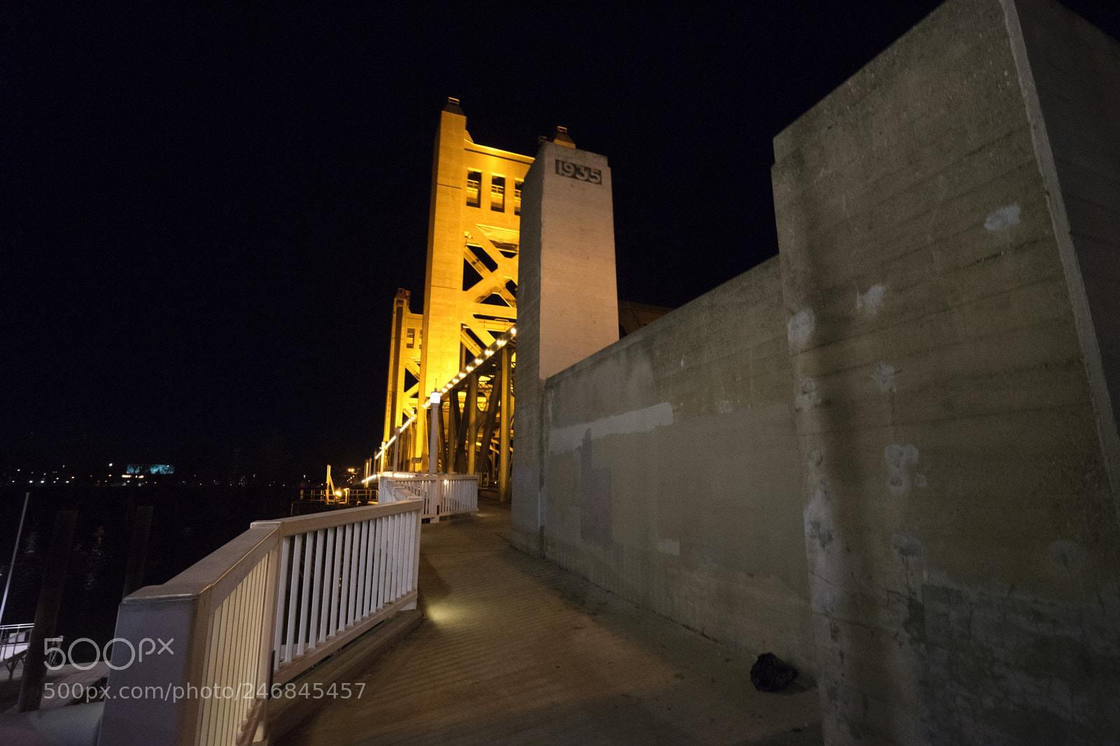 Sony a7 II sample photo. Sony 3700 walkway photography