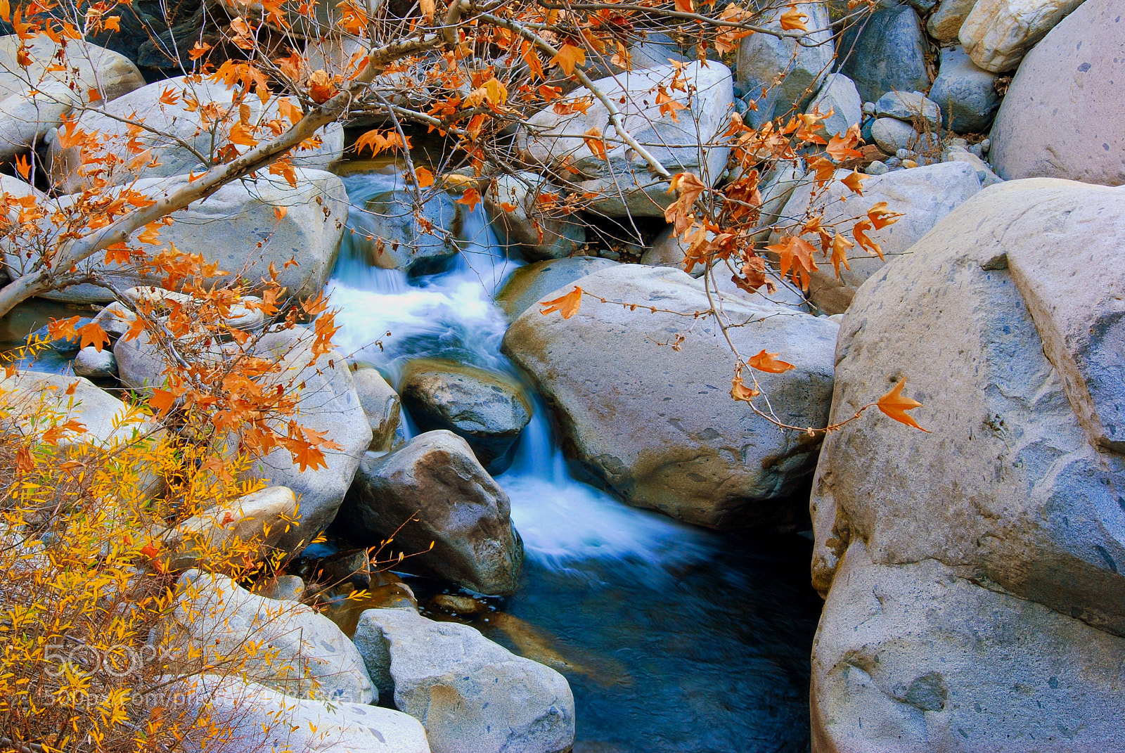 Nikon D80 sample photo. Through the rocks photography