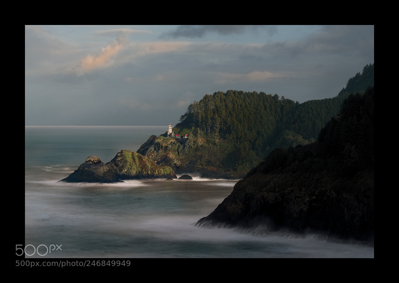 Nikon D810 sample photo. Sunny heceta head lighthouse photography
