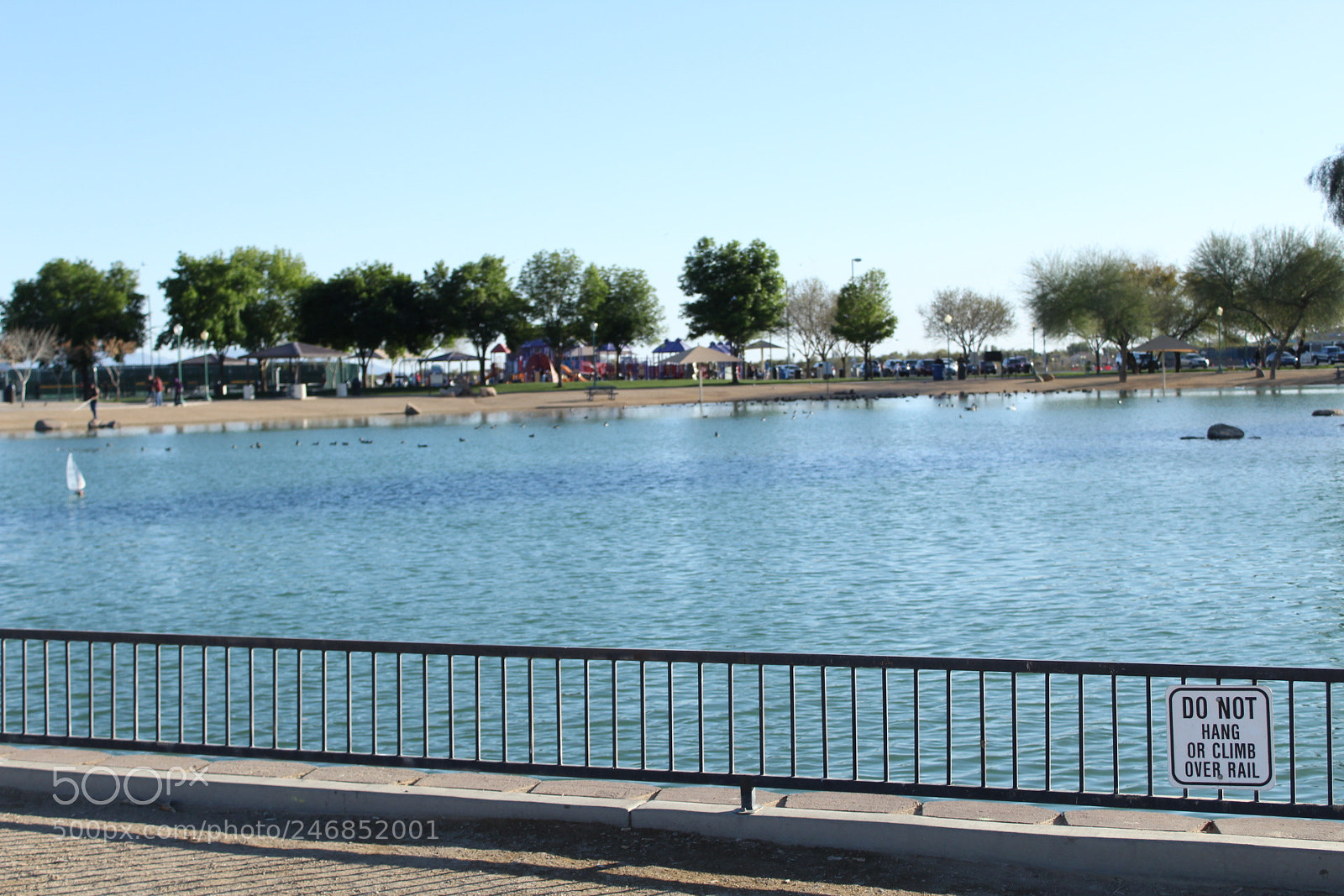 Canon EOS 1300D (EOS Rebel T6 / EOS Kiss X80) sample photo. Beautiful sunny chilly day! photography
