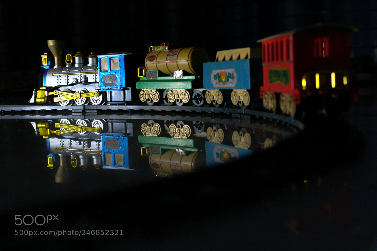 Canon EOS 700D (EOS Rebel T5i / EOS Kiss X7i) sample photo. Train photography