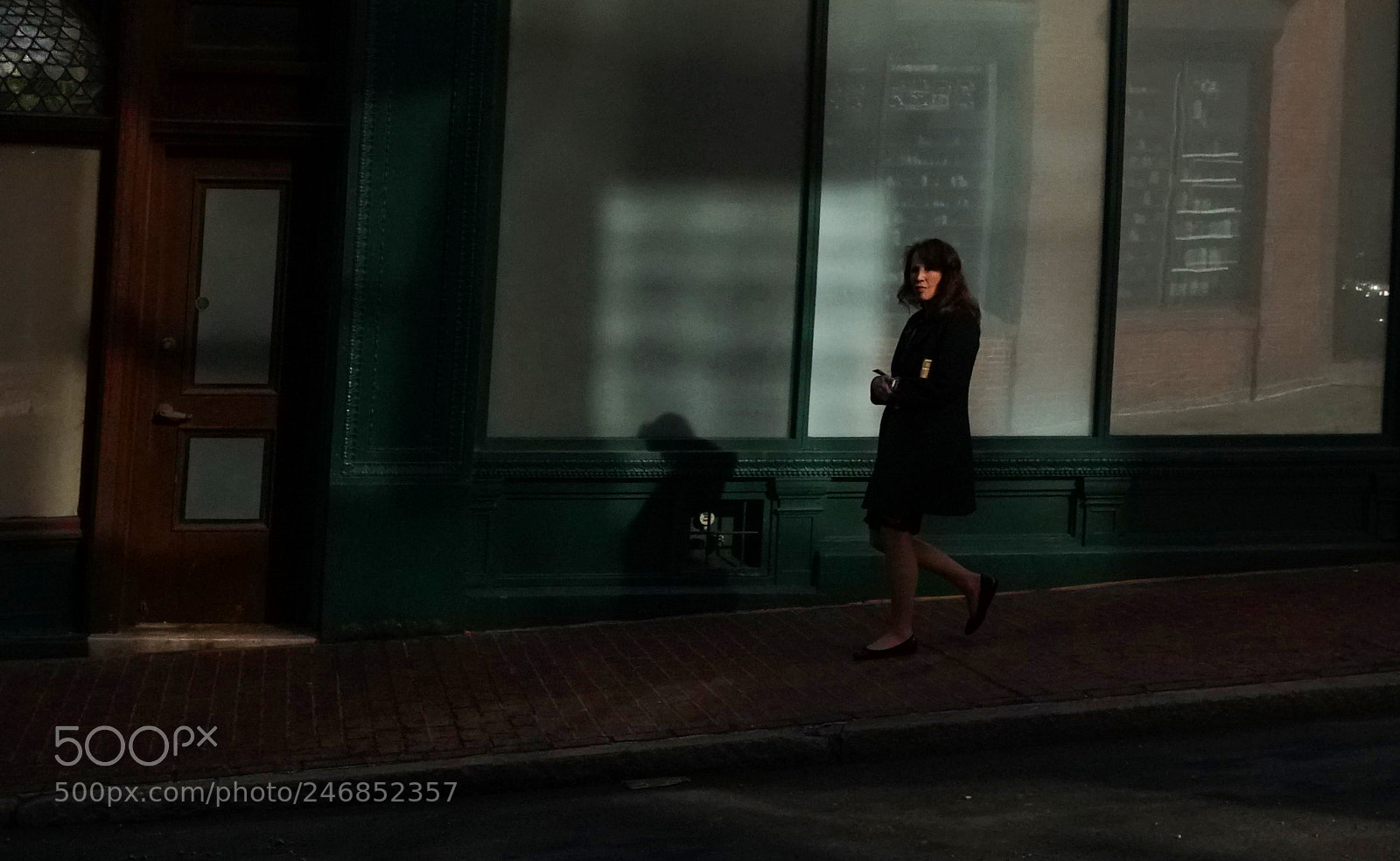 Sony a6500 sample photo. Woman catches the light photography