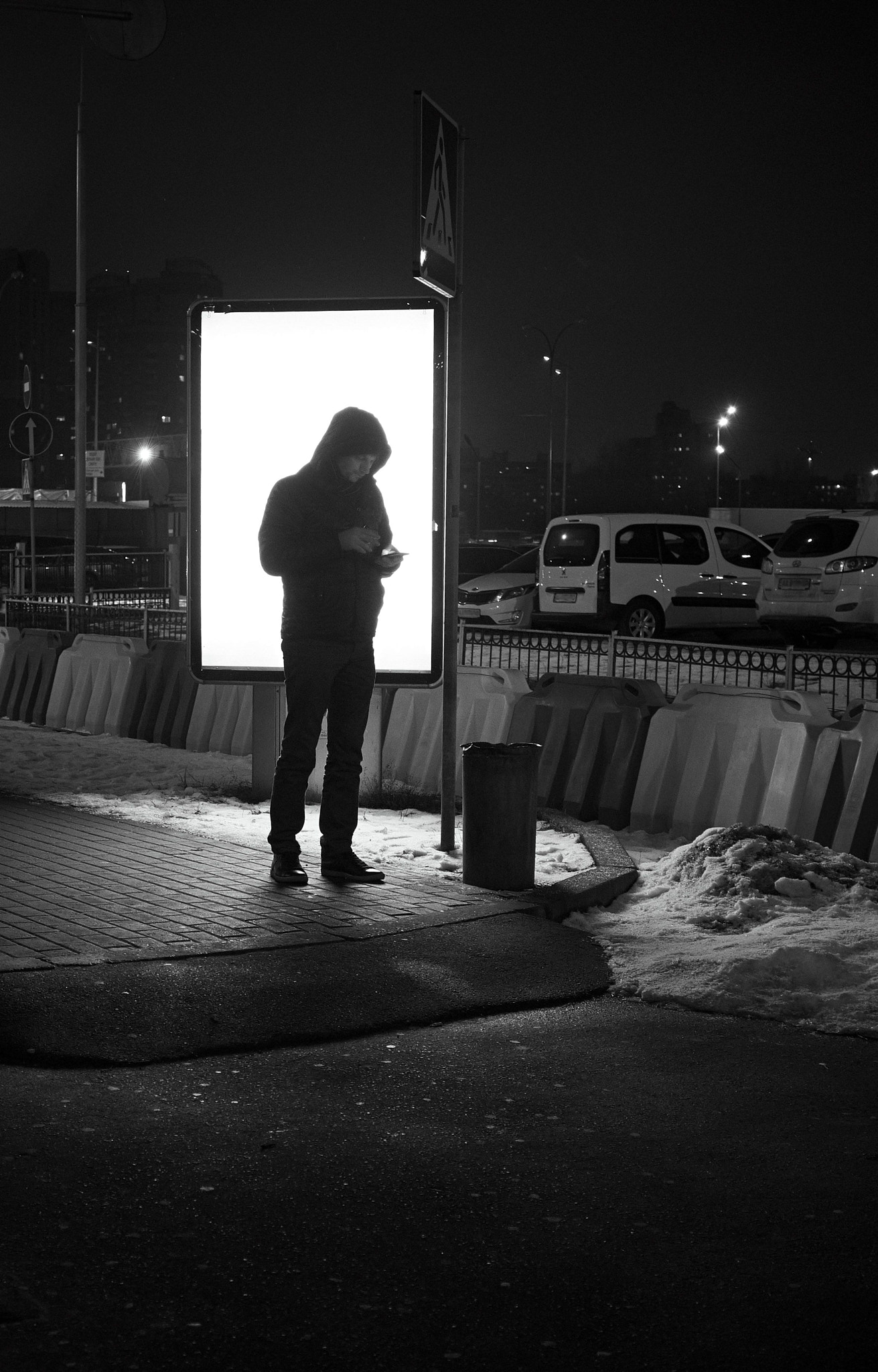 Fujifilm X-M1 + Fujifilm XF 27mm F2.8 sample photo. Smoke and chat photography