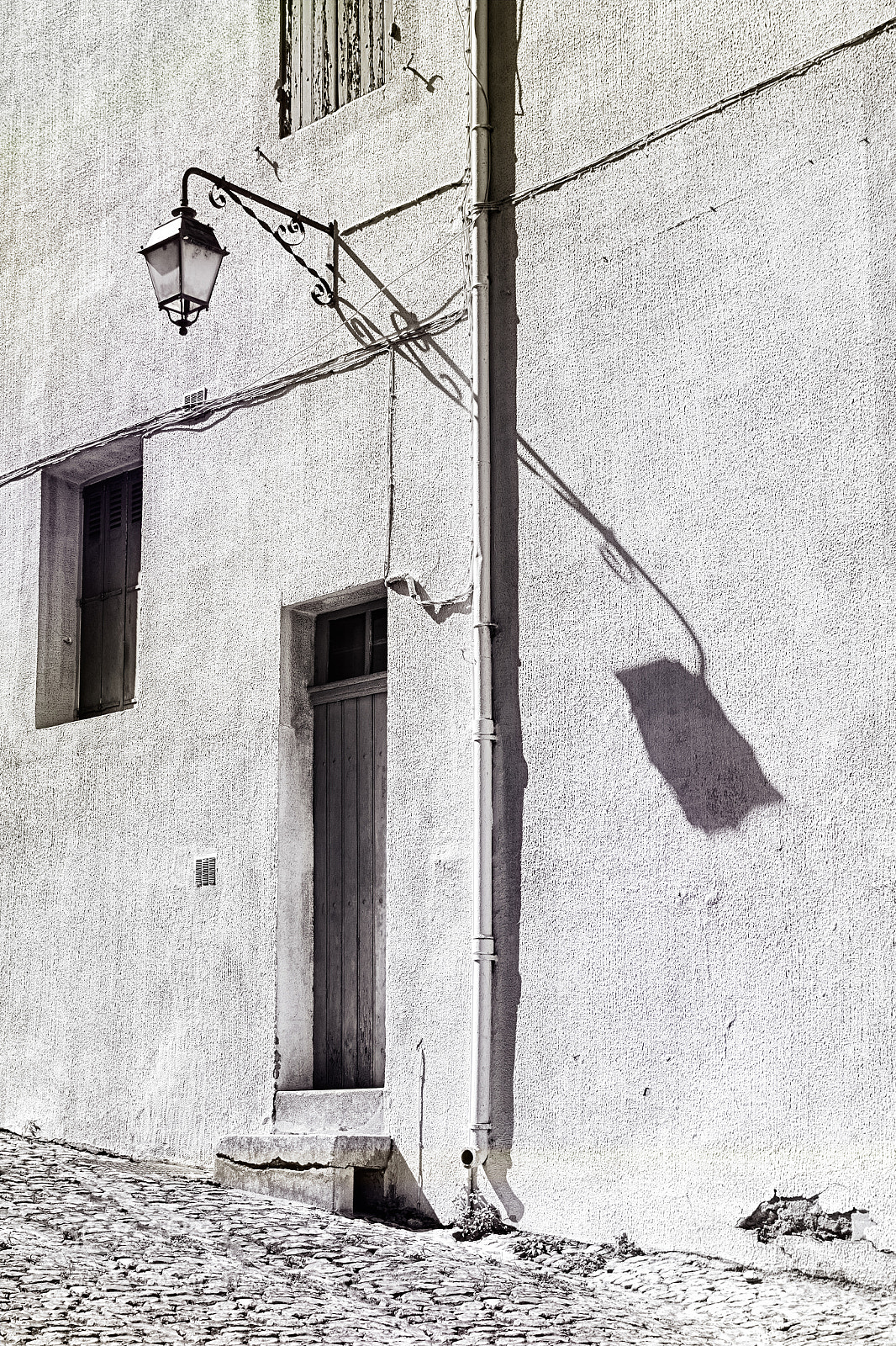Nikon D7100 sample photo. A lantern in full photography