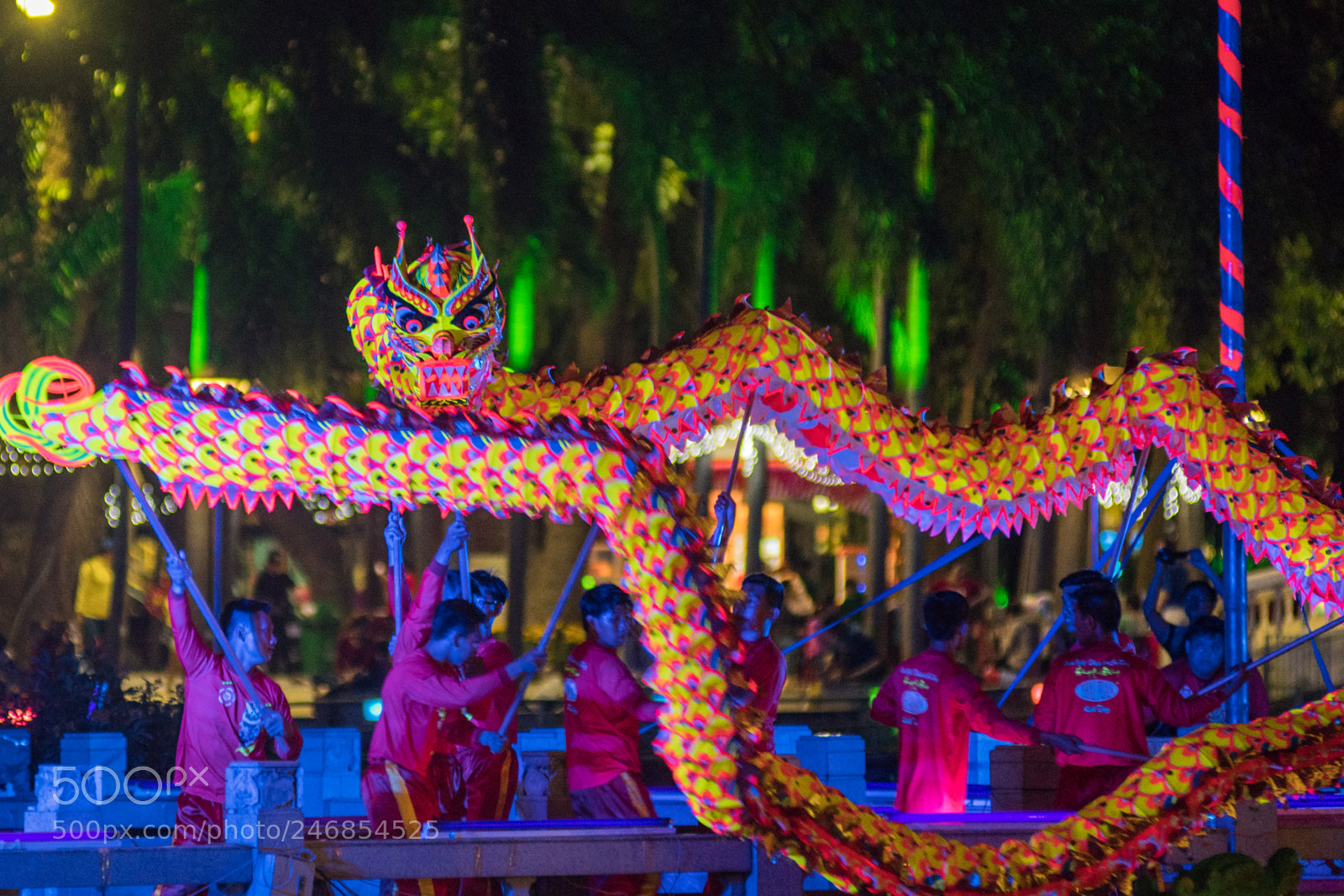 Nikon D7500 sample photo. Glowing dragon dance in photography